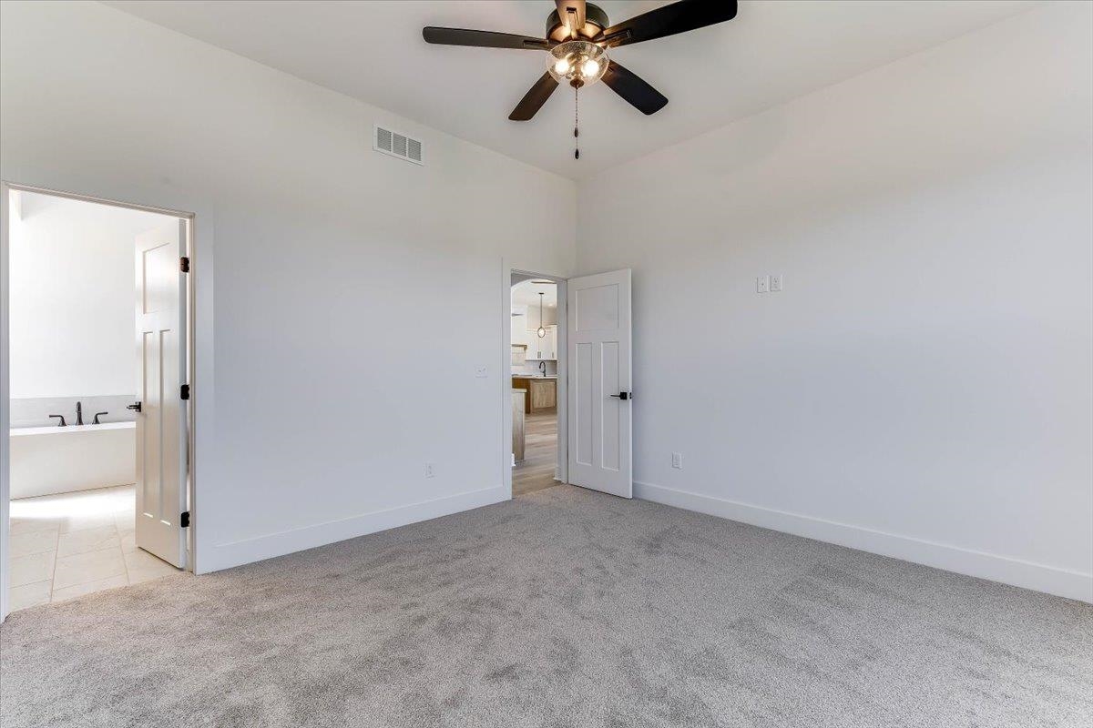 4722 N Saker Property Photo 23