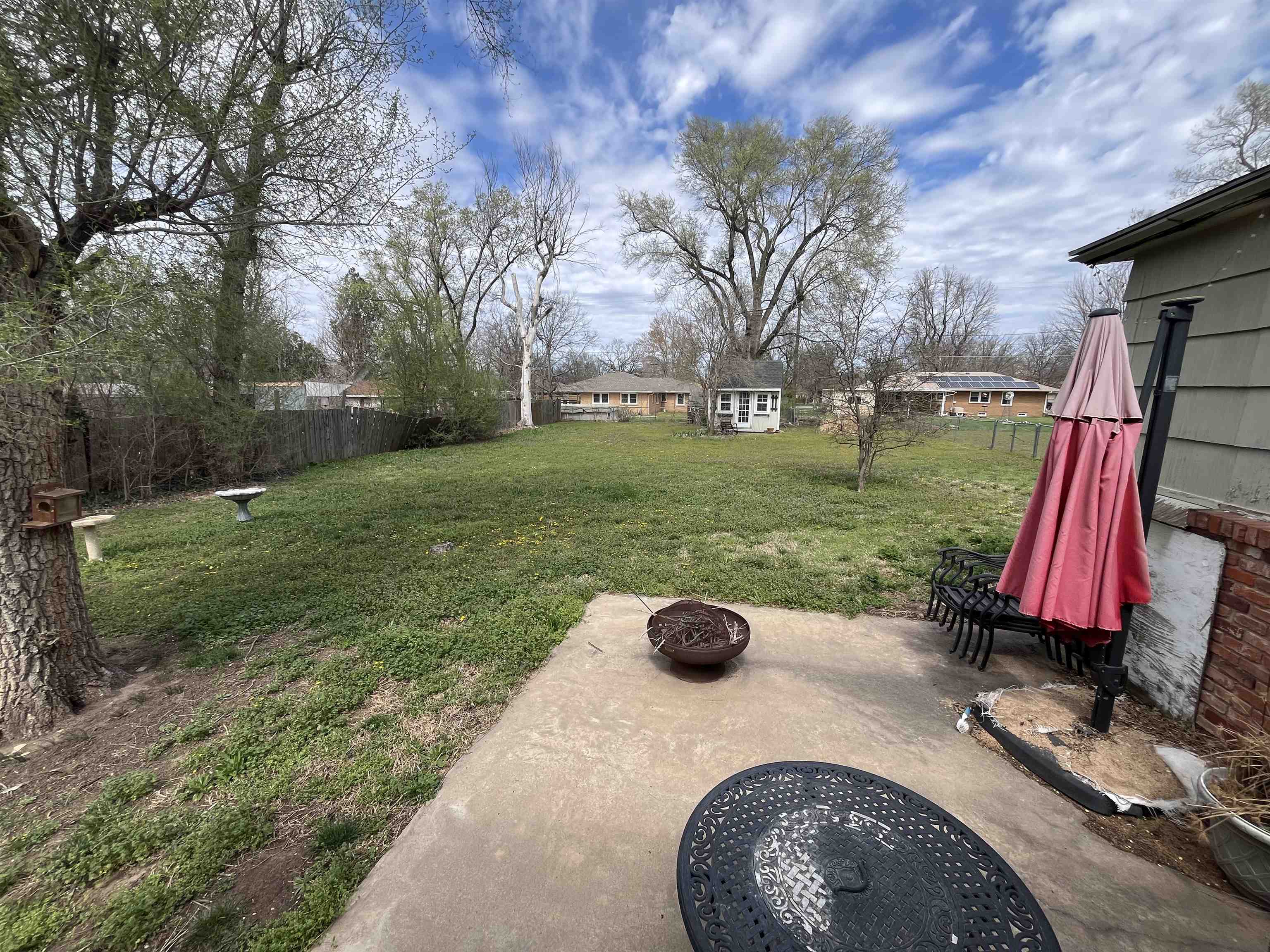 1512 W Blanchard Ave Property Photo 19