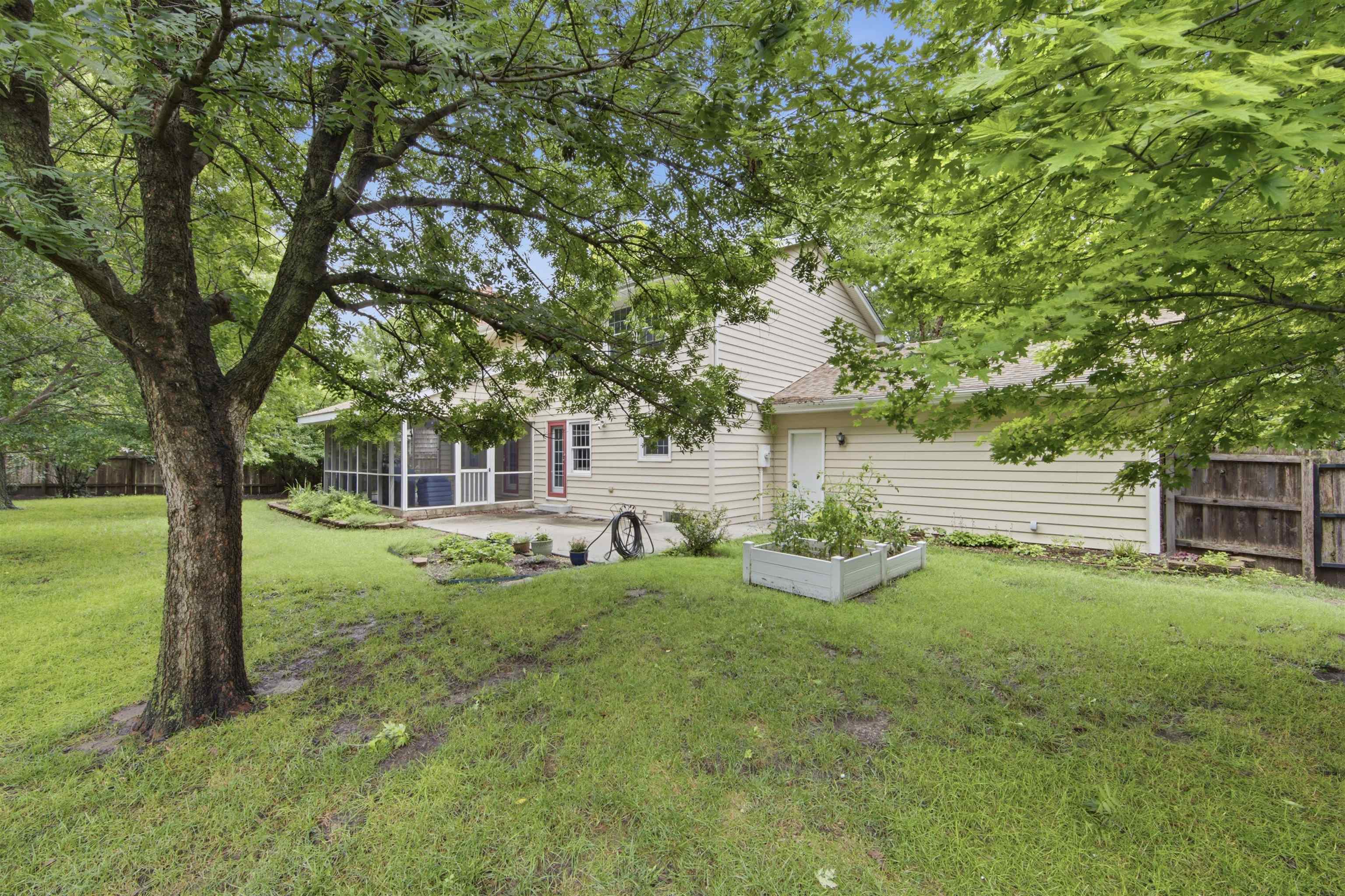 8302 E Limerick Property Photo 32
