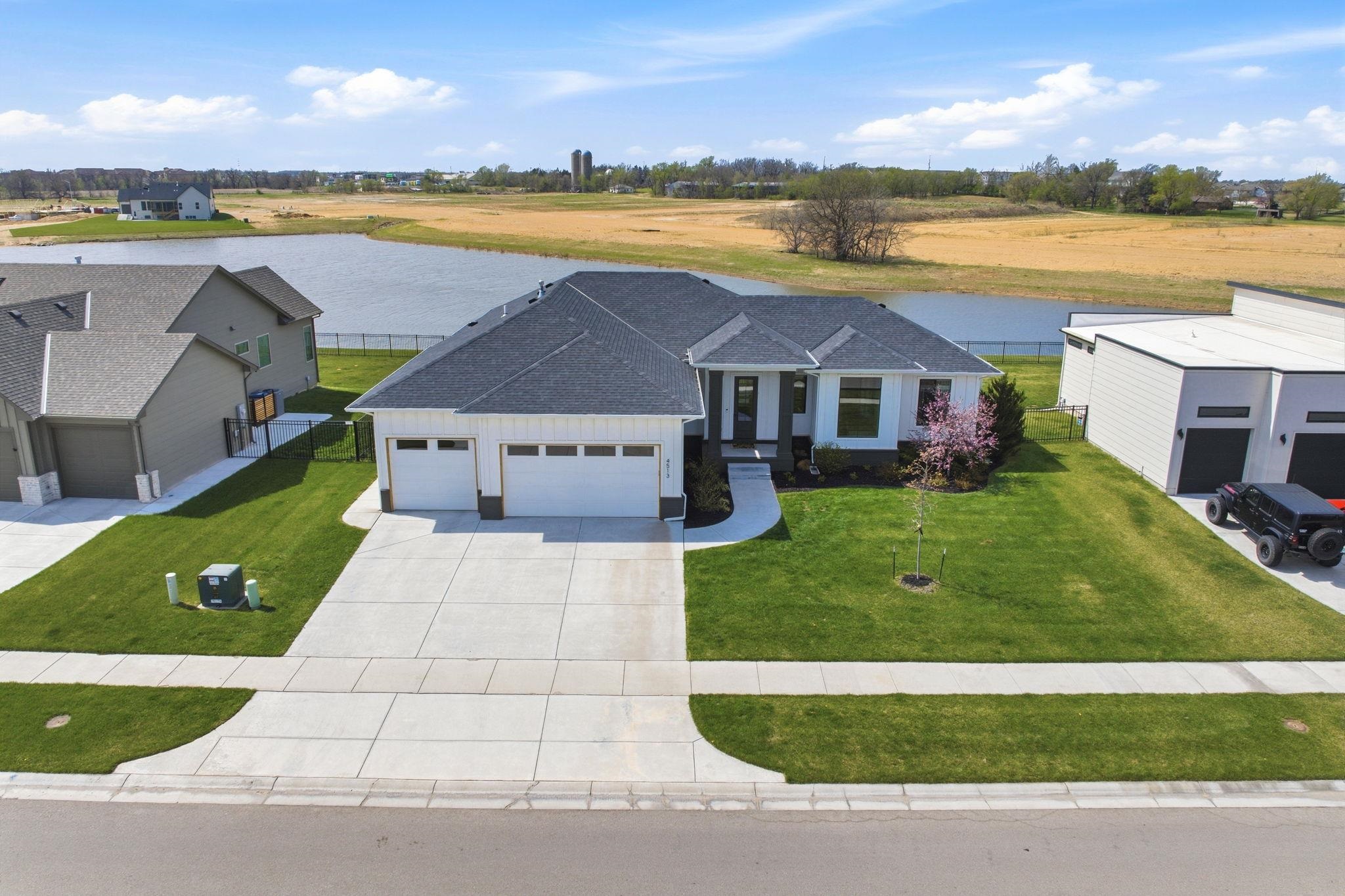 4513 N Bluestem St Property Photo 1