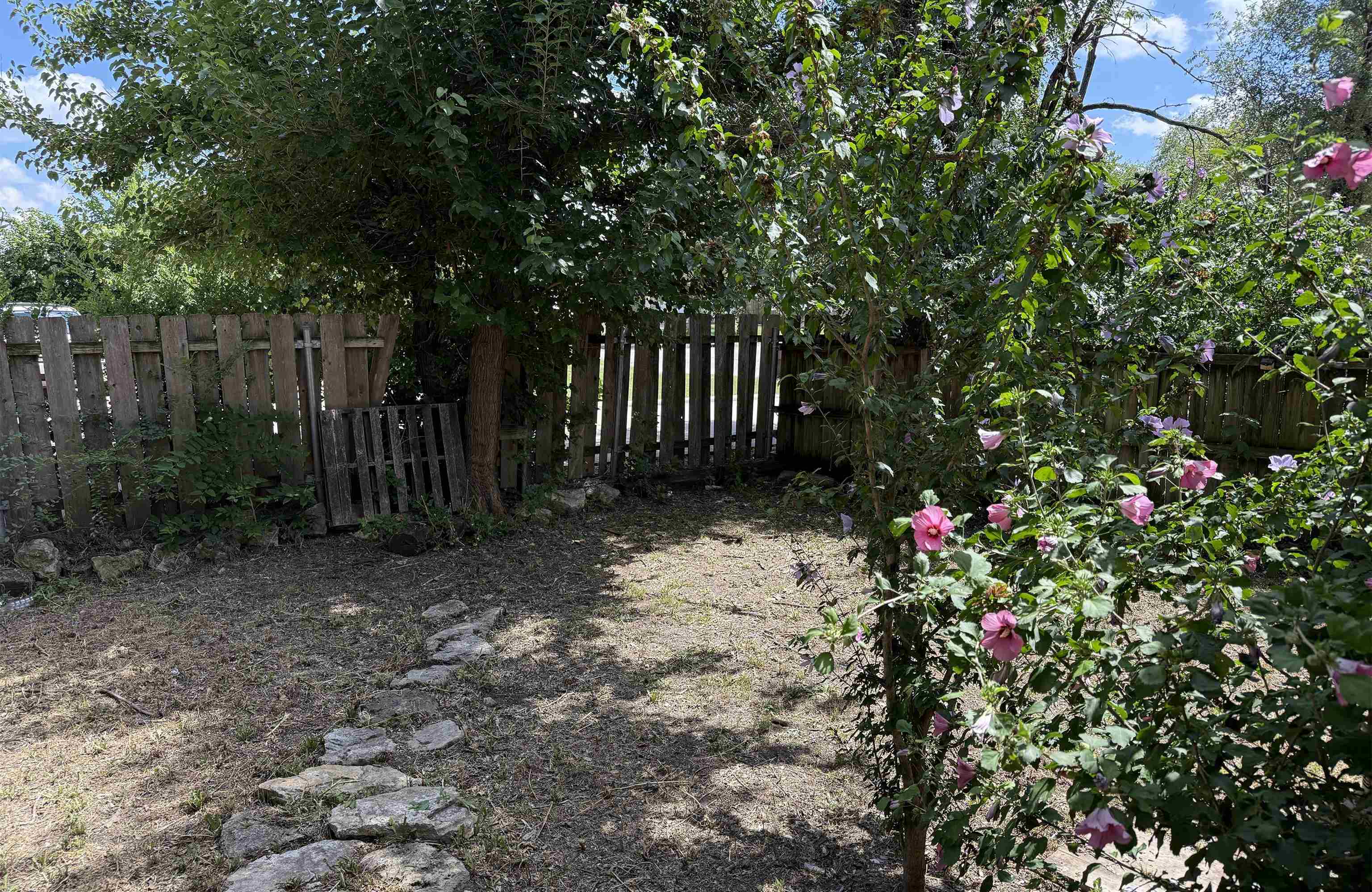 5101 E New Jersey Dr Property Photo 10