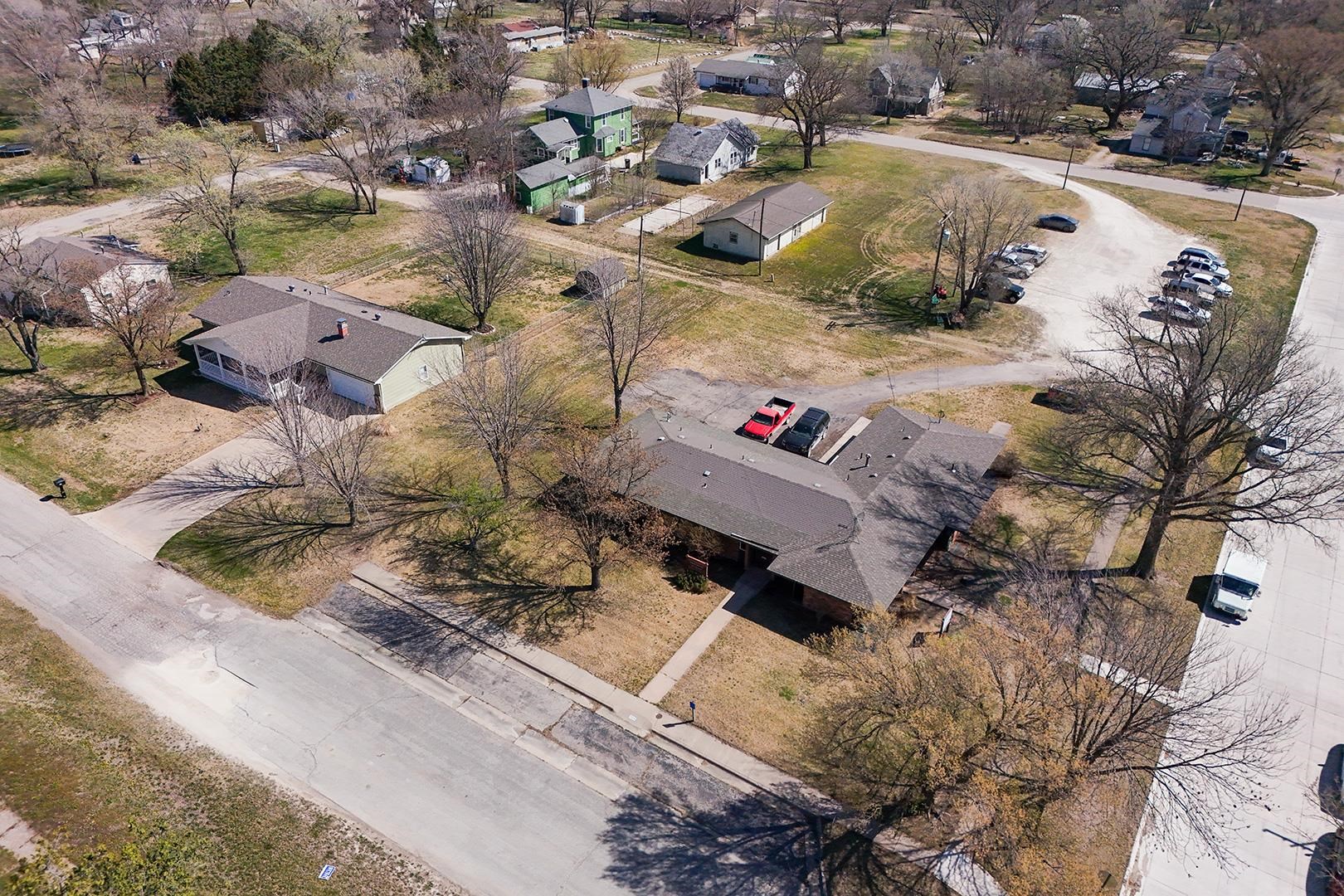 504 N Poplar Property Photo 2