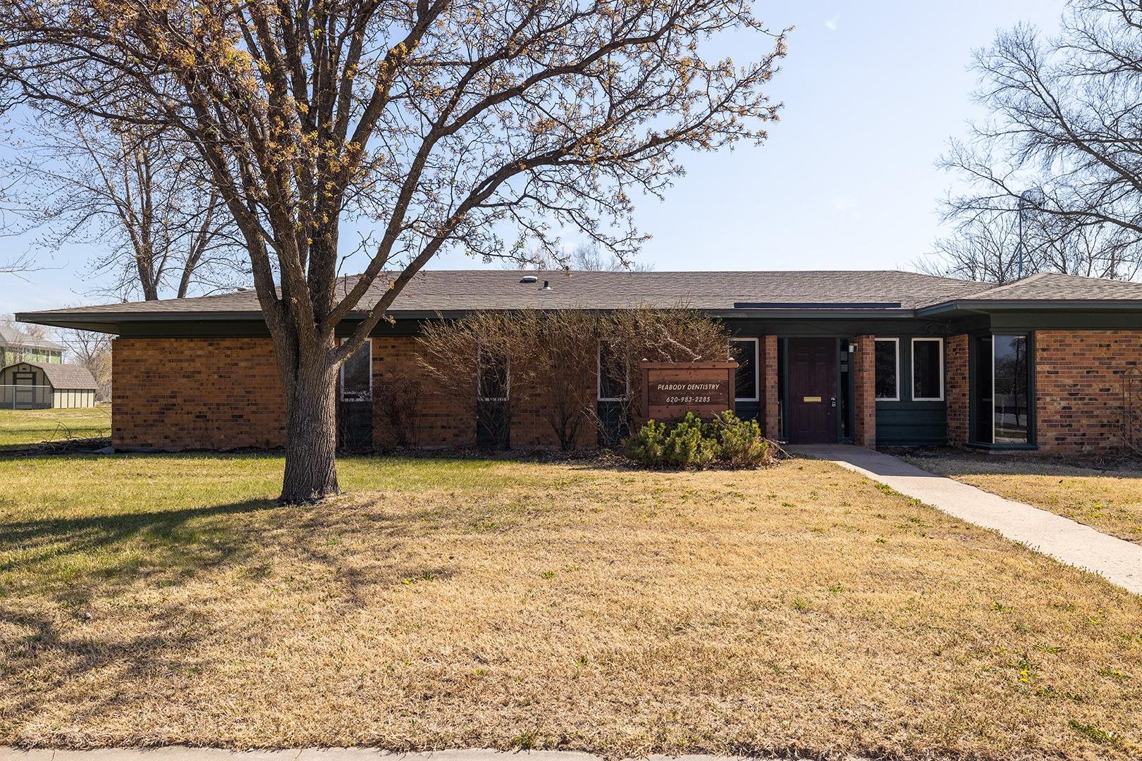 504 N Poplar Property Photo 4