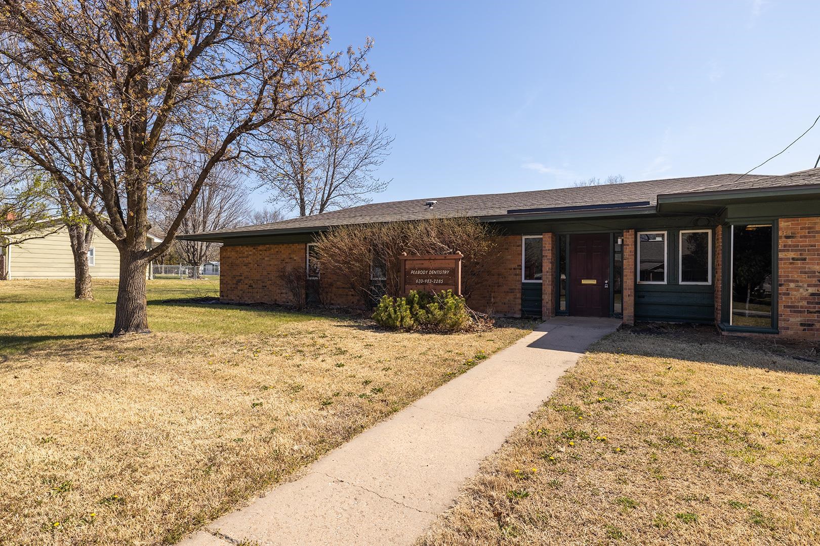 504 N Poplar Property Photo 6