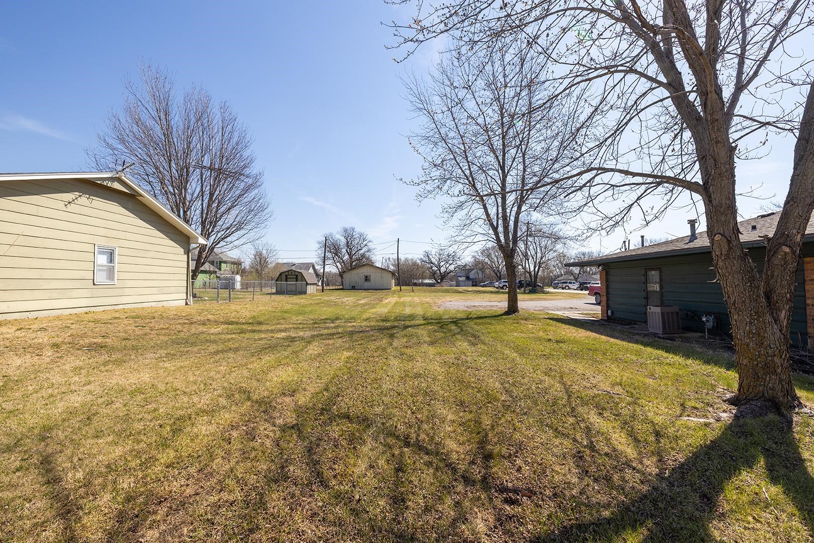 504 N Poplar Property Photo 33