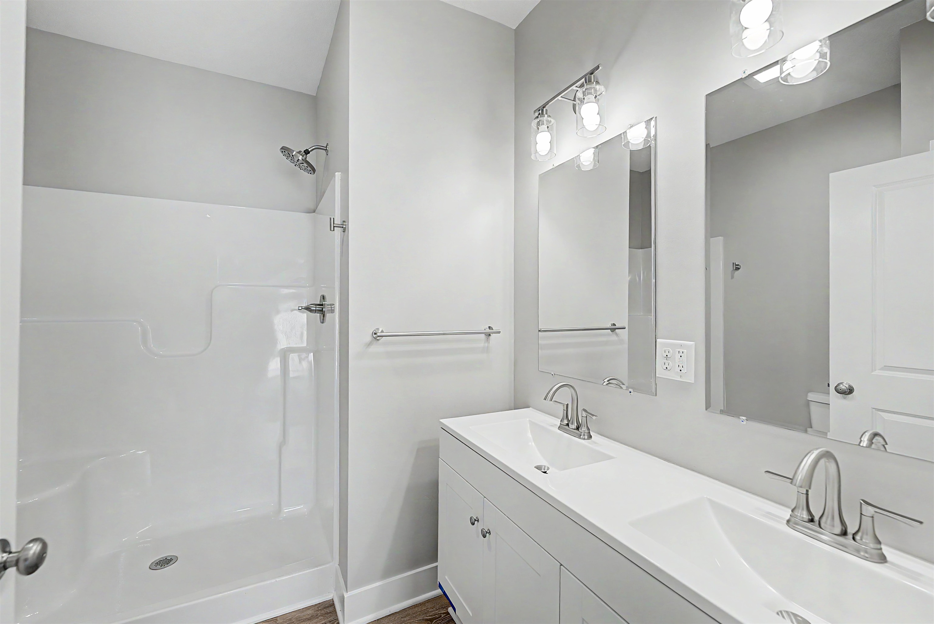 2718 Amelia Ln. Property Photo 11