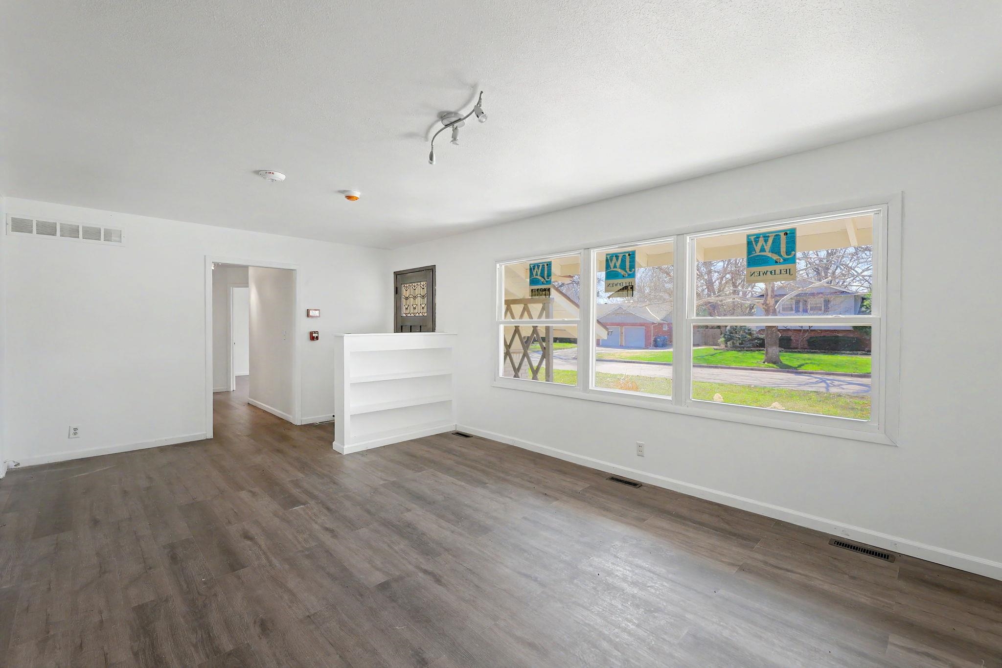 8026 E Morningside St Property Photo 10