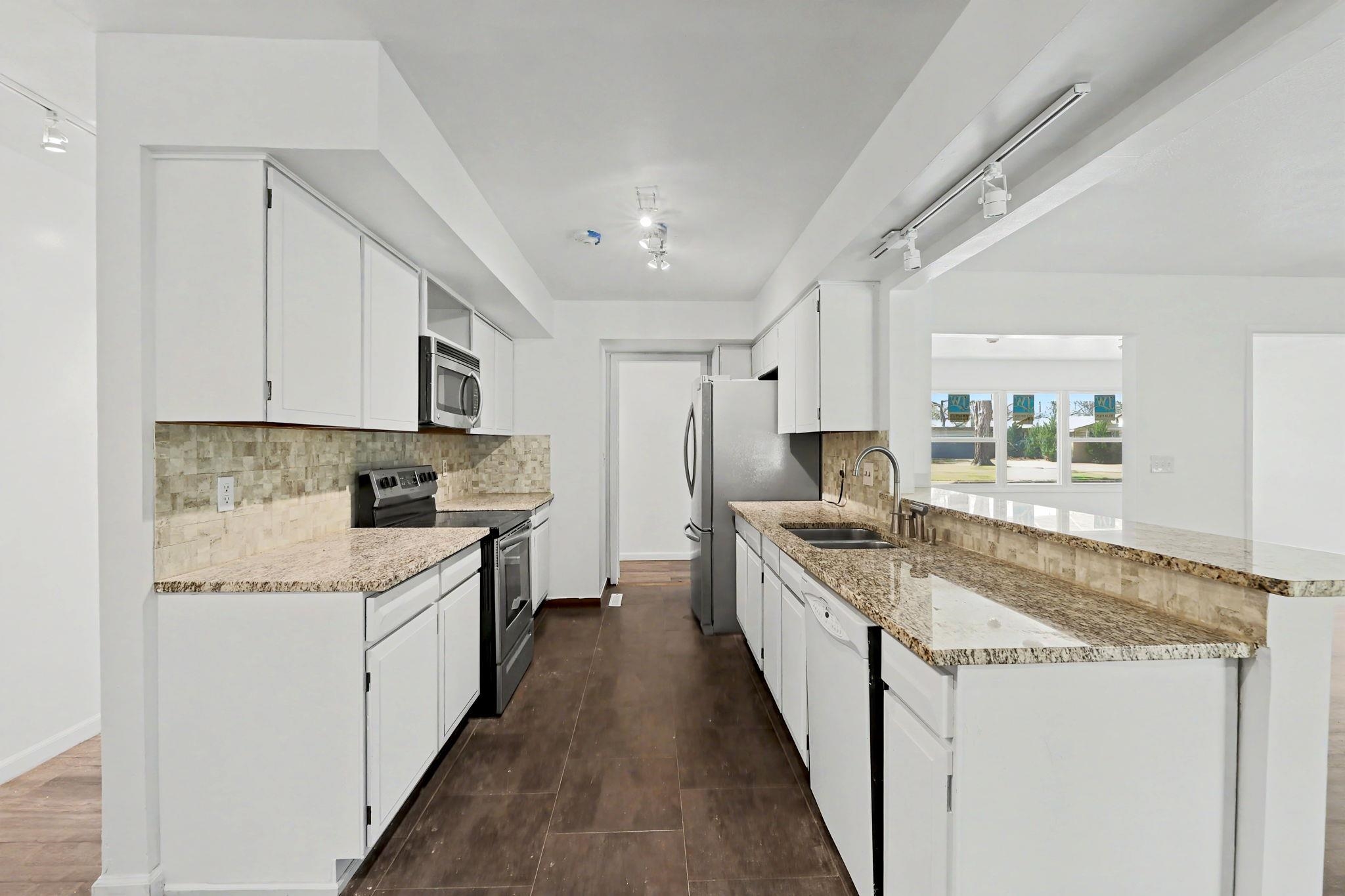 8026 E Morningside St Property Photo 23