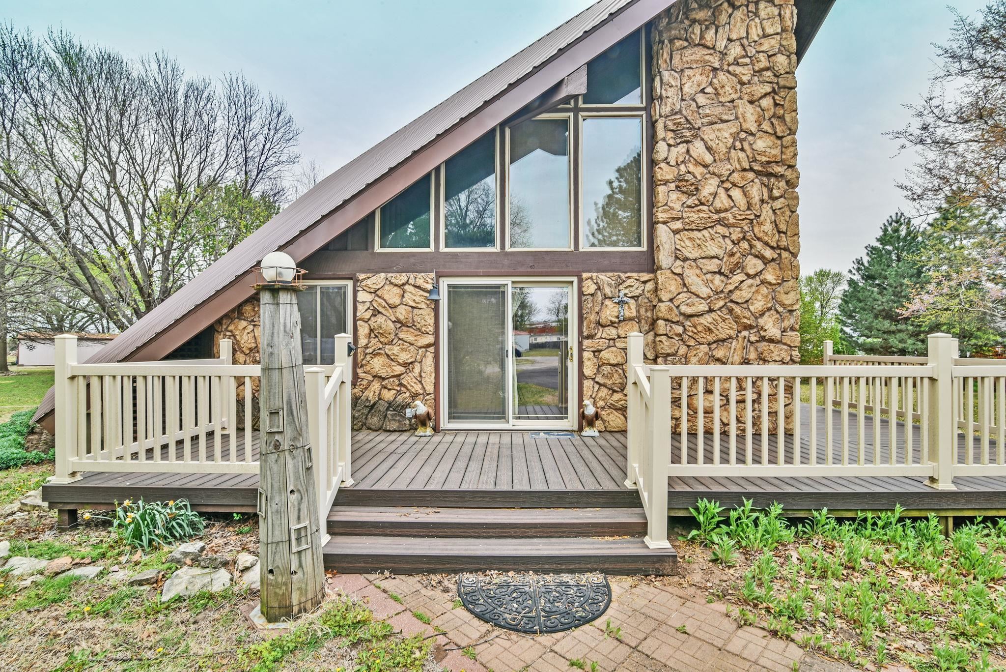 1107 Monroe Property Photo 1