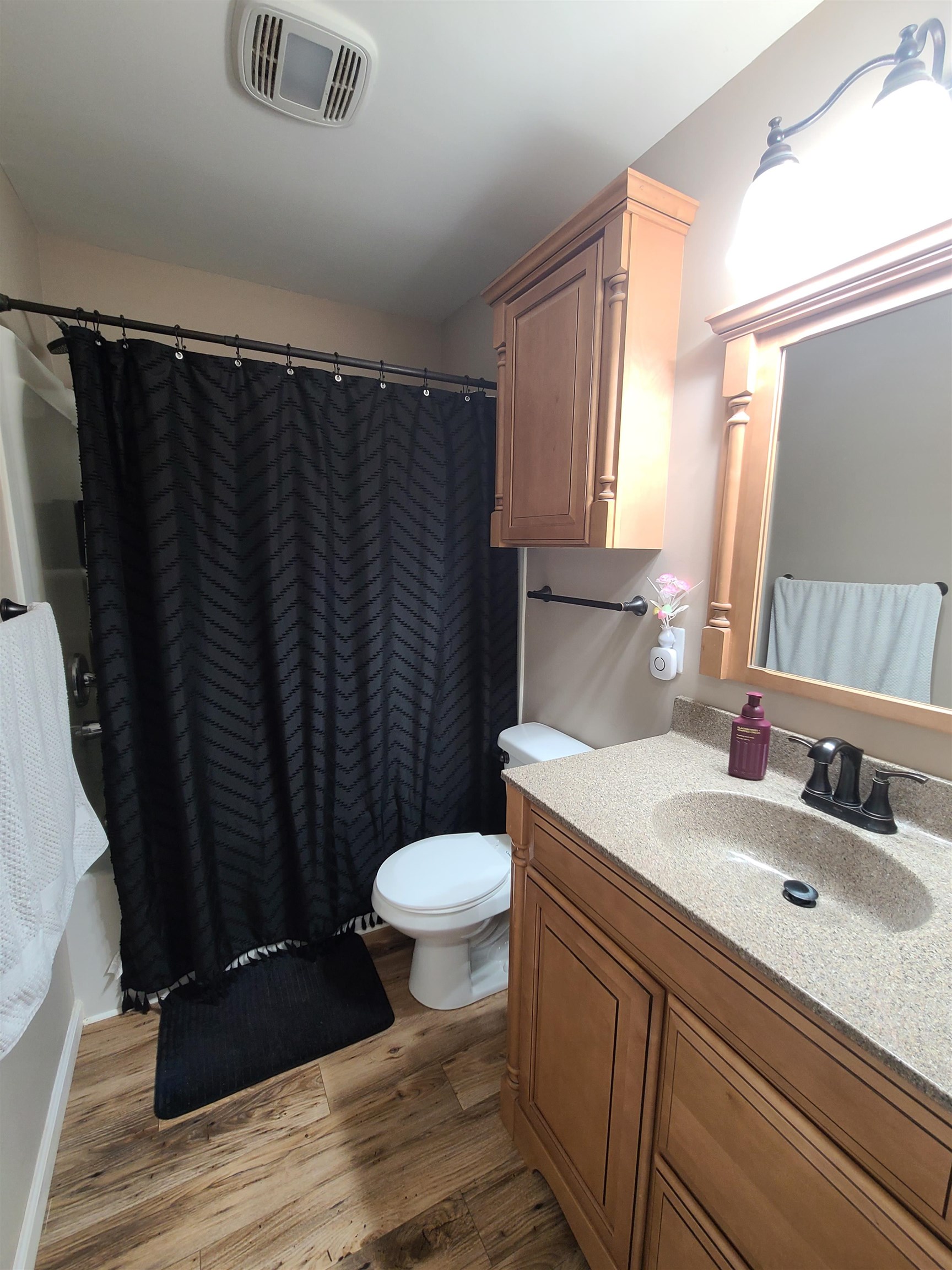 1035 N Georgie Property Photo 27
