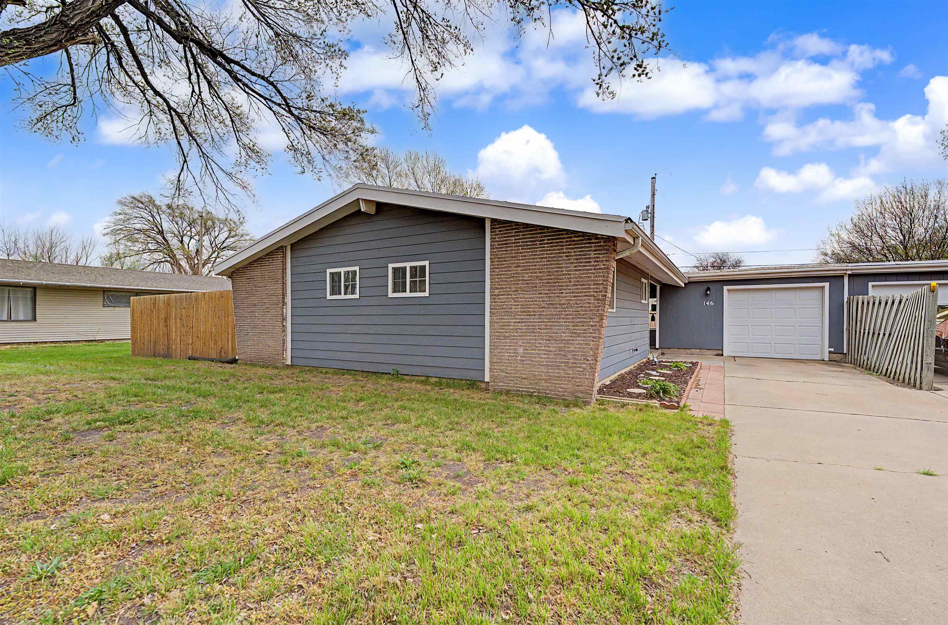146 Taft Ct. Property Photo 1