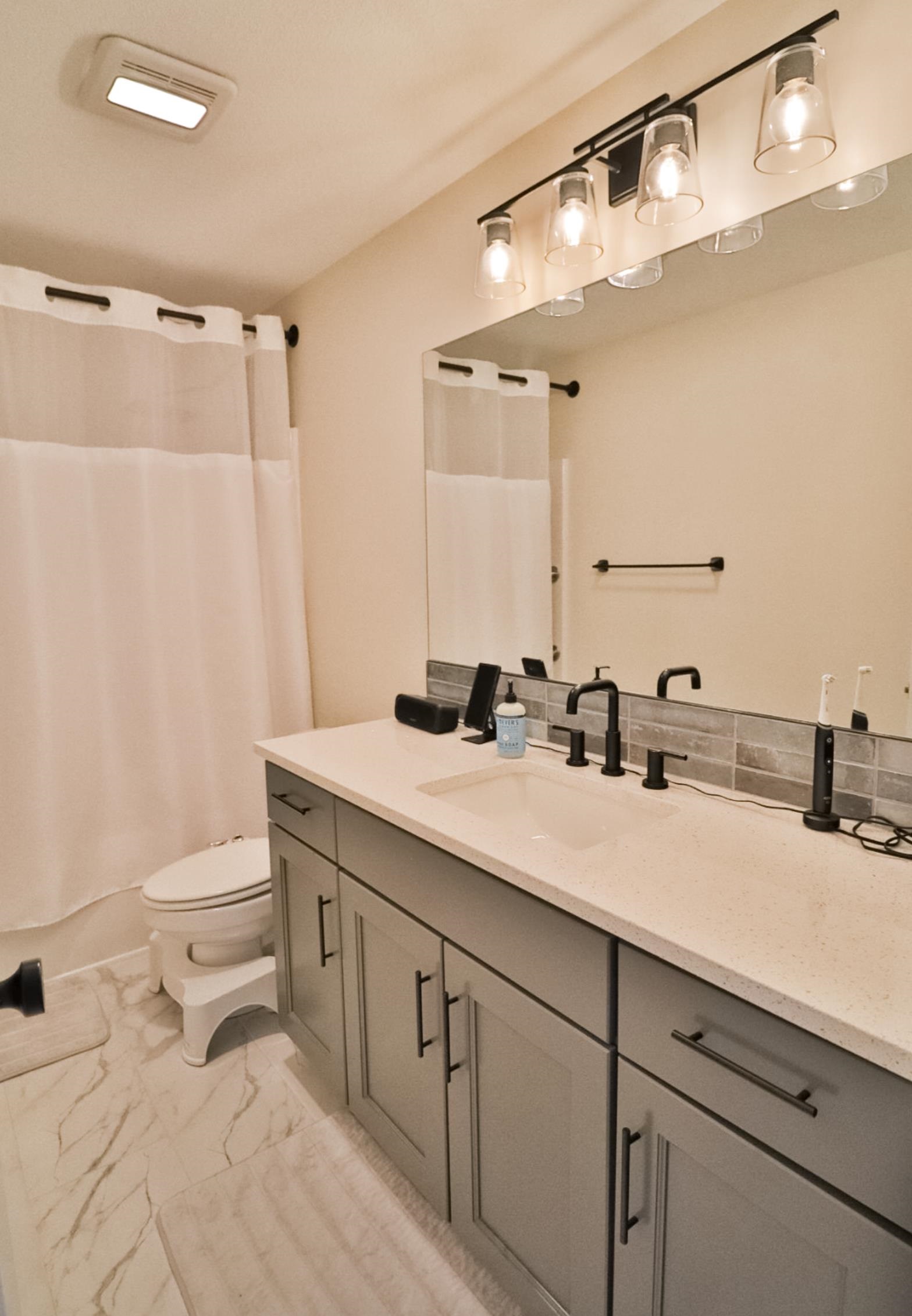 5247 N Cambridge St Property Photo 21