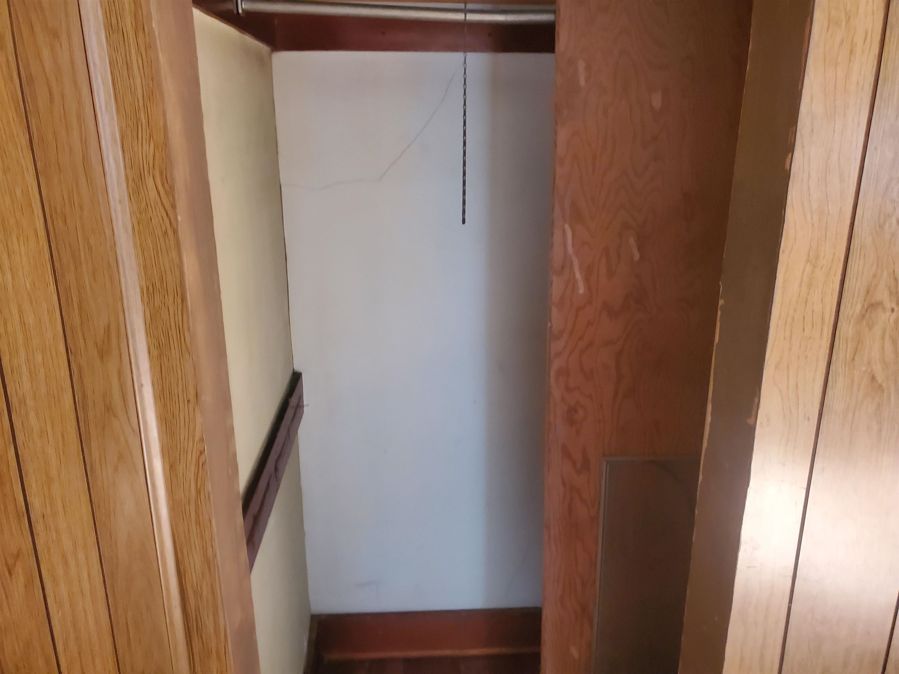 427 S 2nd Property Photo 20