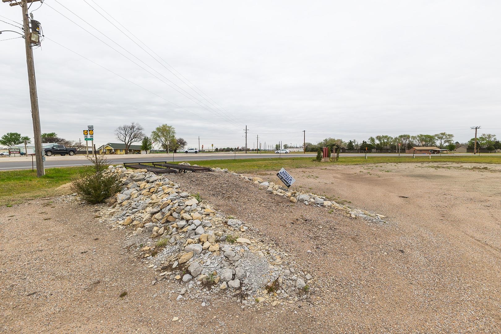 890 N Hwy 14 Property Photo 32