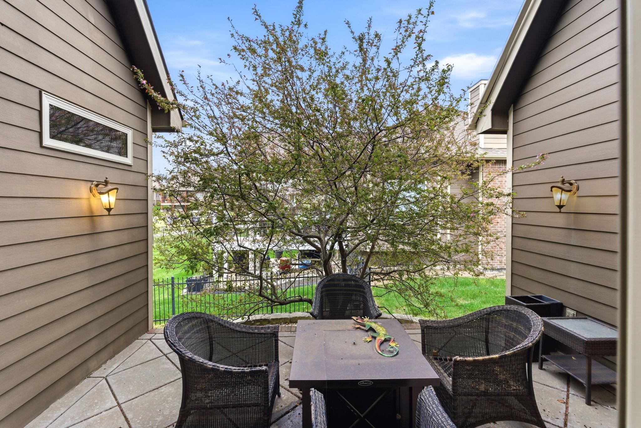 15818 E Majestic St Property Photo 26