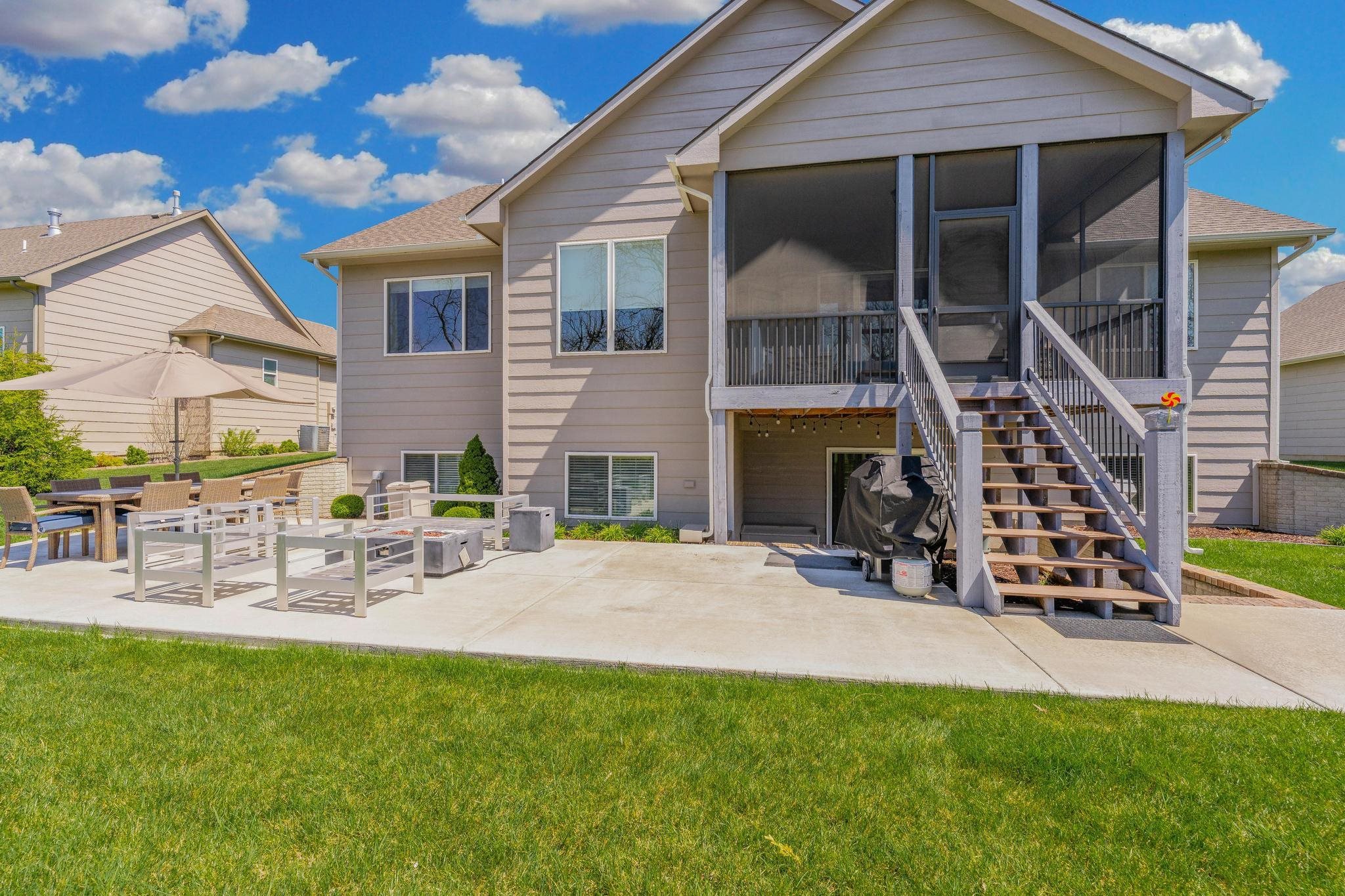 1513 N Shadow Rock Dr Property Photo 31