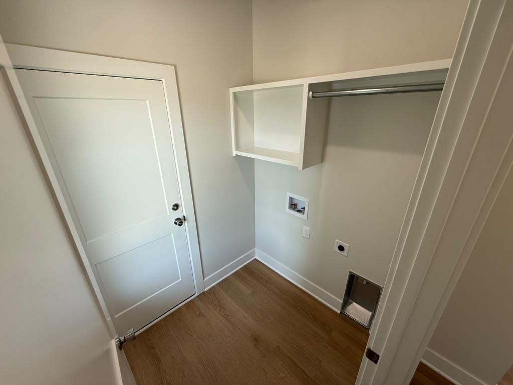5121 Toben Ct. Property Photo 2