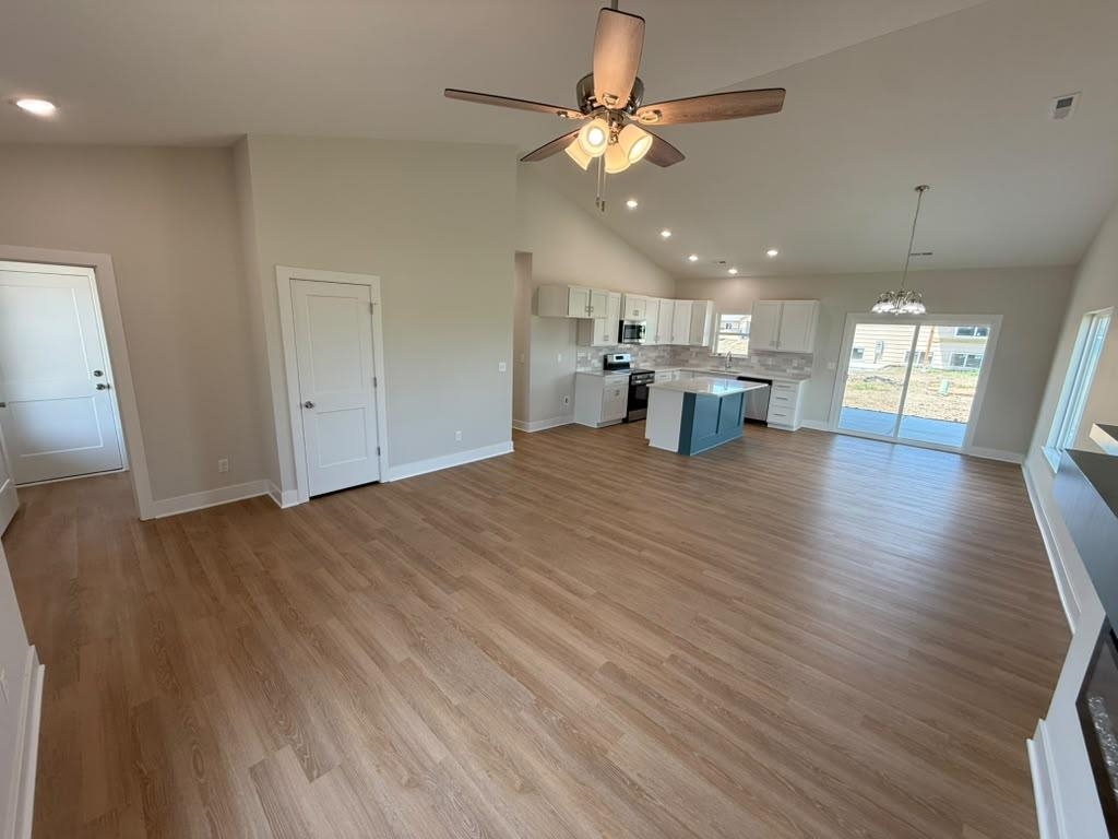 5121 Toben Ct. Property Photo 3