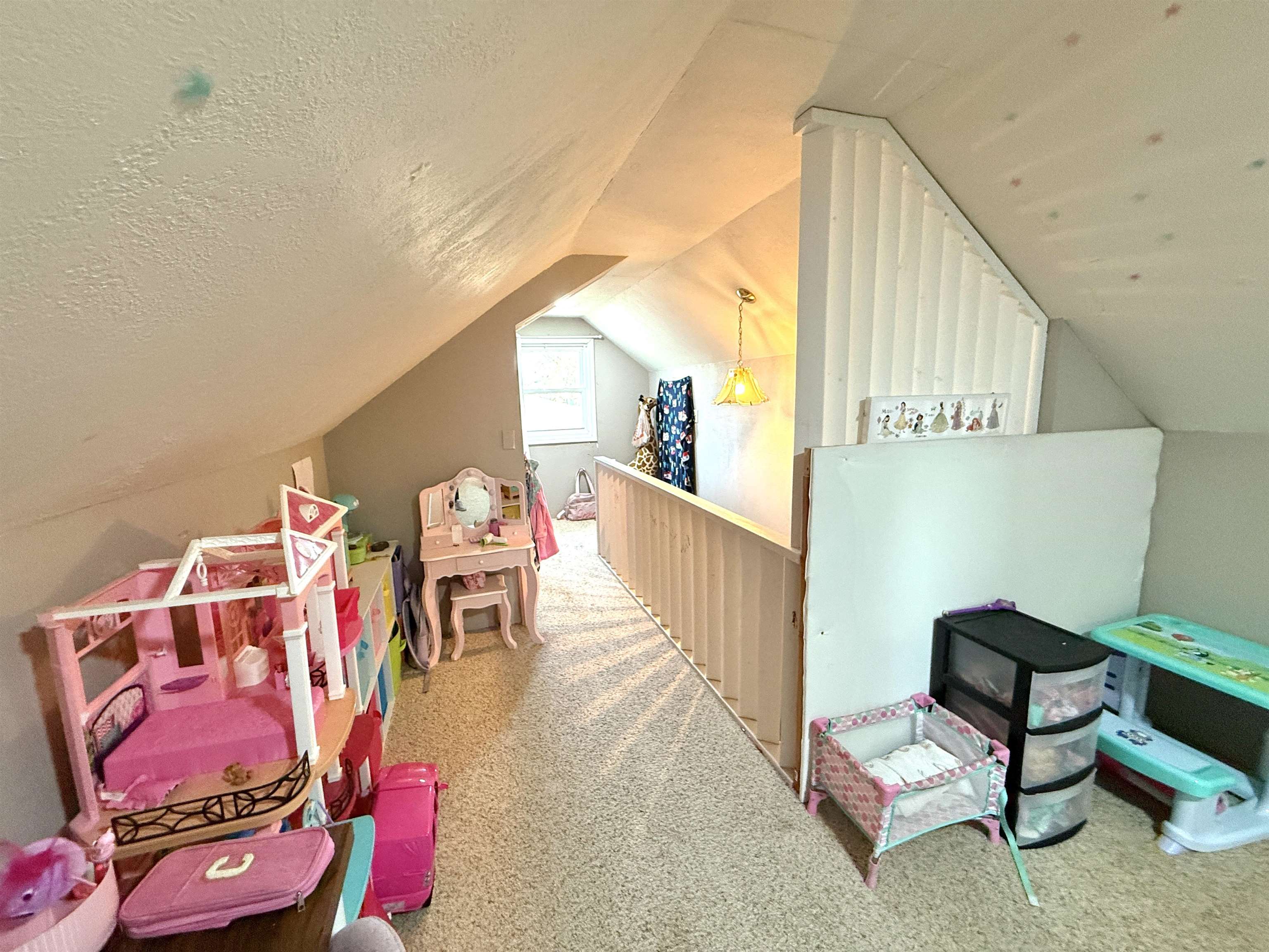 906 N Cedar St Property Photo 22
