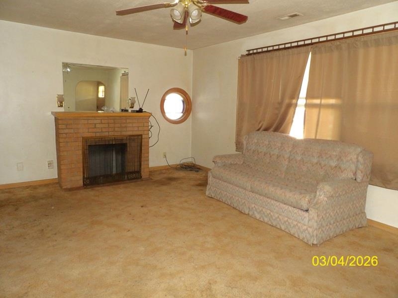 215 S Garfield Ave Property Photo 7