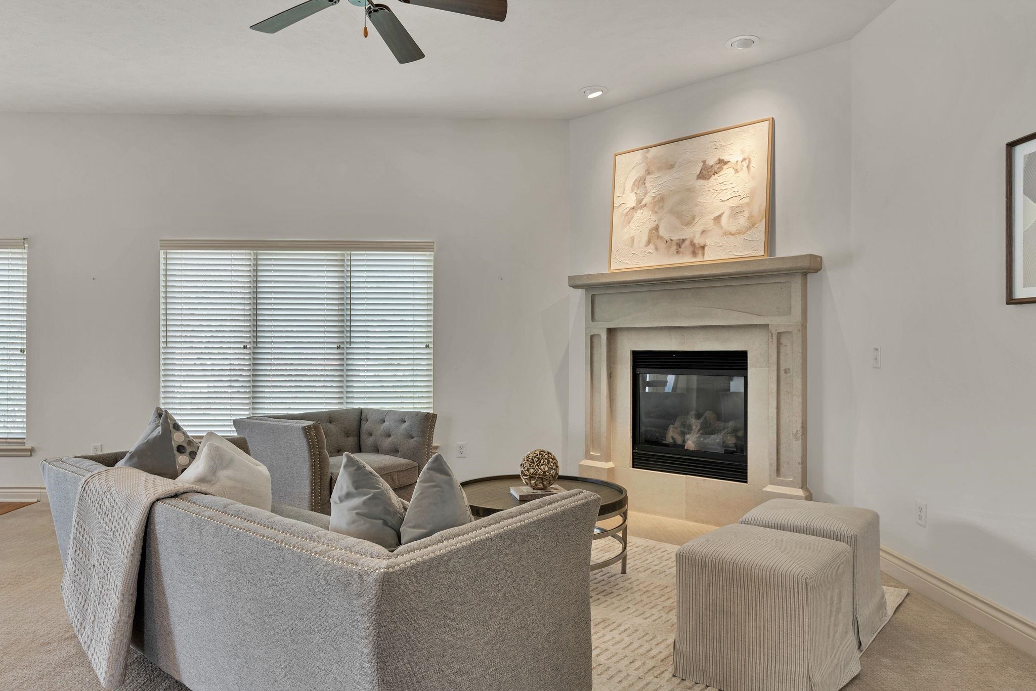 2014 N Paddock Green Ct Property Photo 6