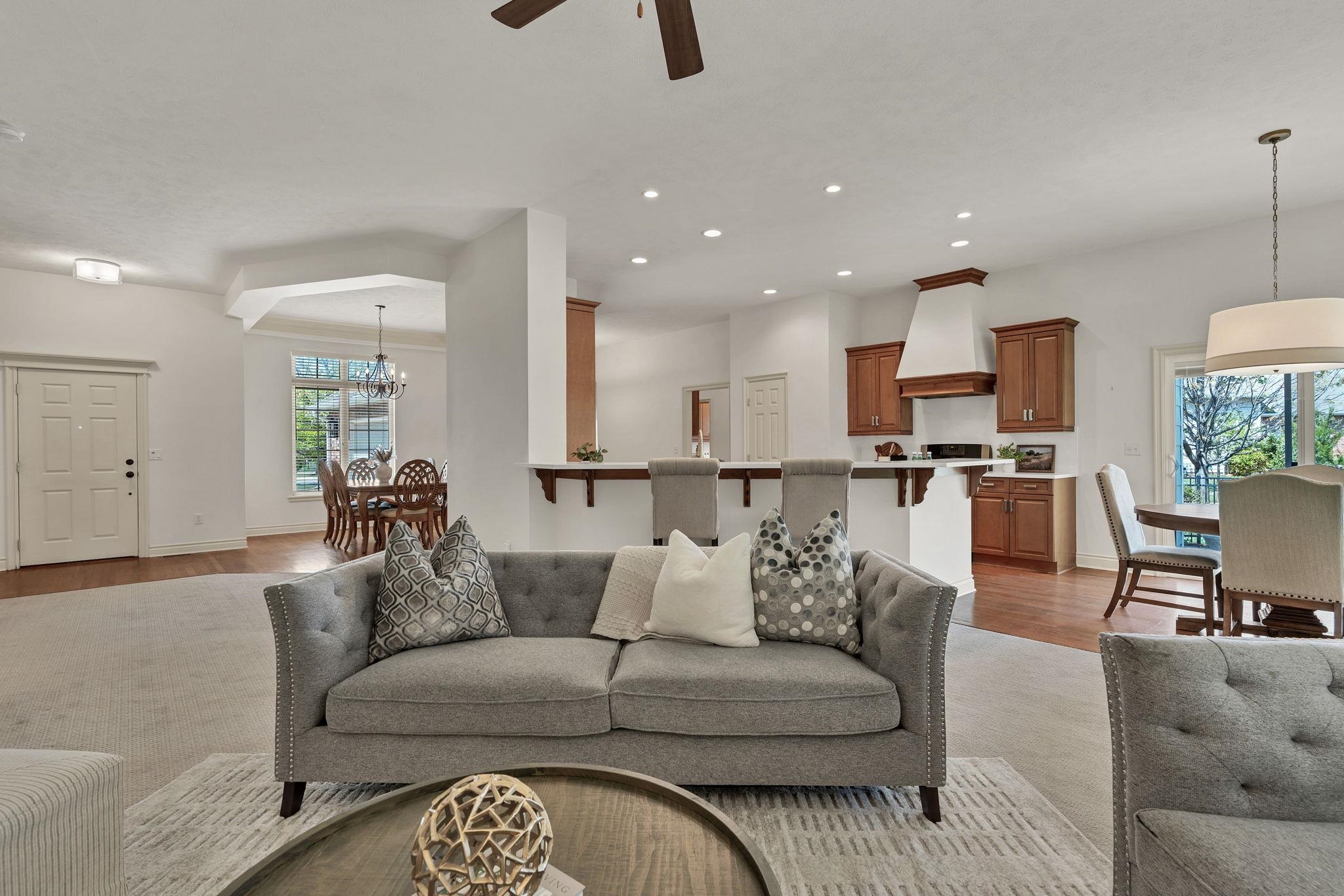 2014 N Paddock Green Ct Property Photo 8