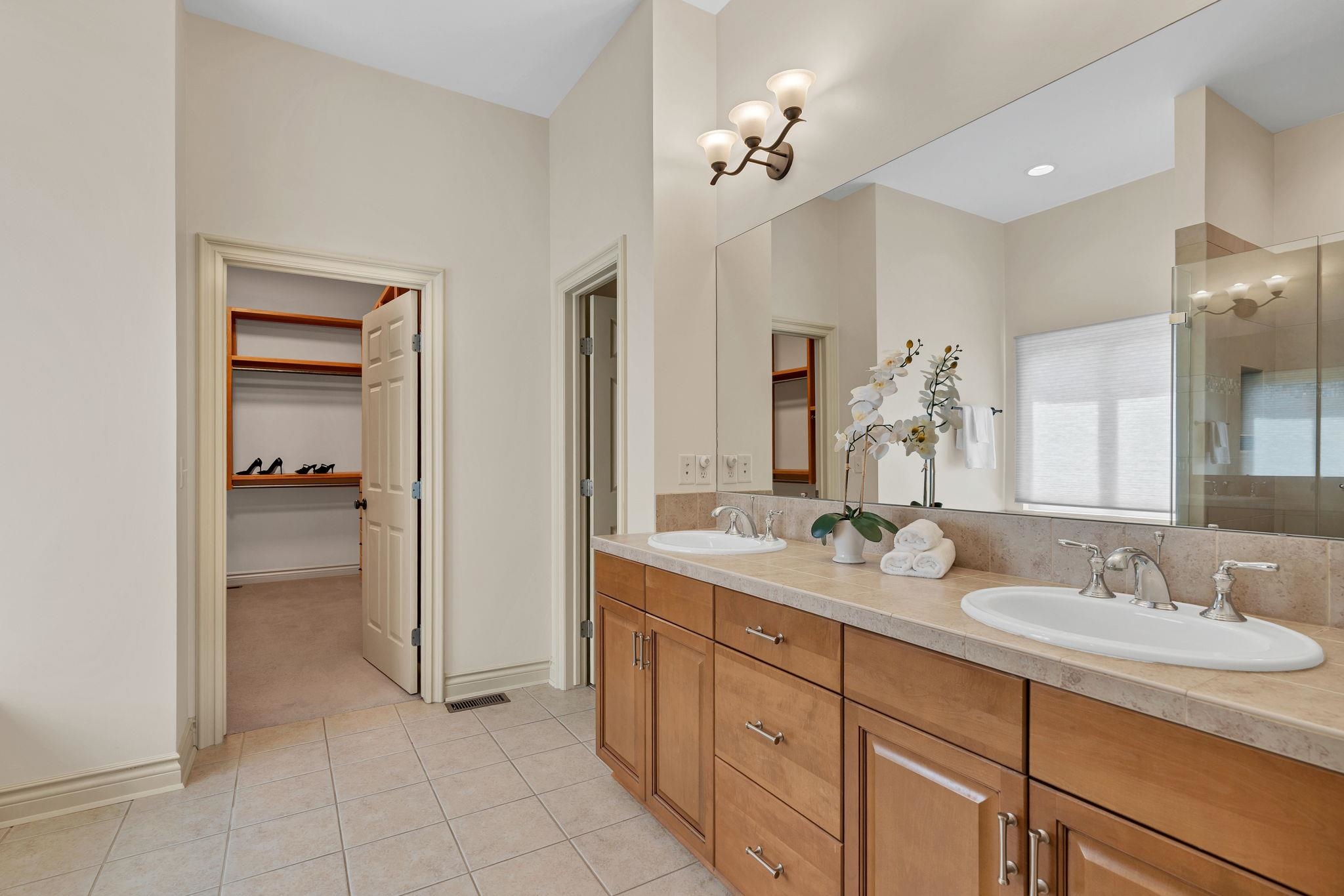 2014 N Paddock Green Ct Property Photo 17