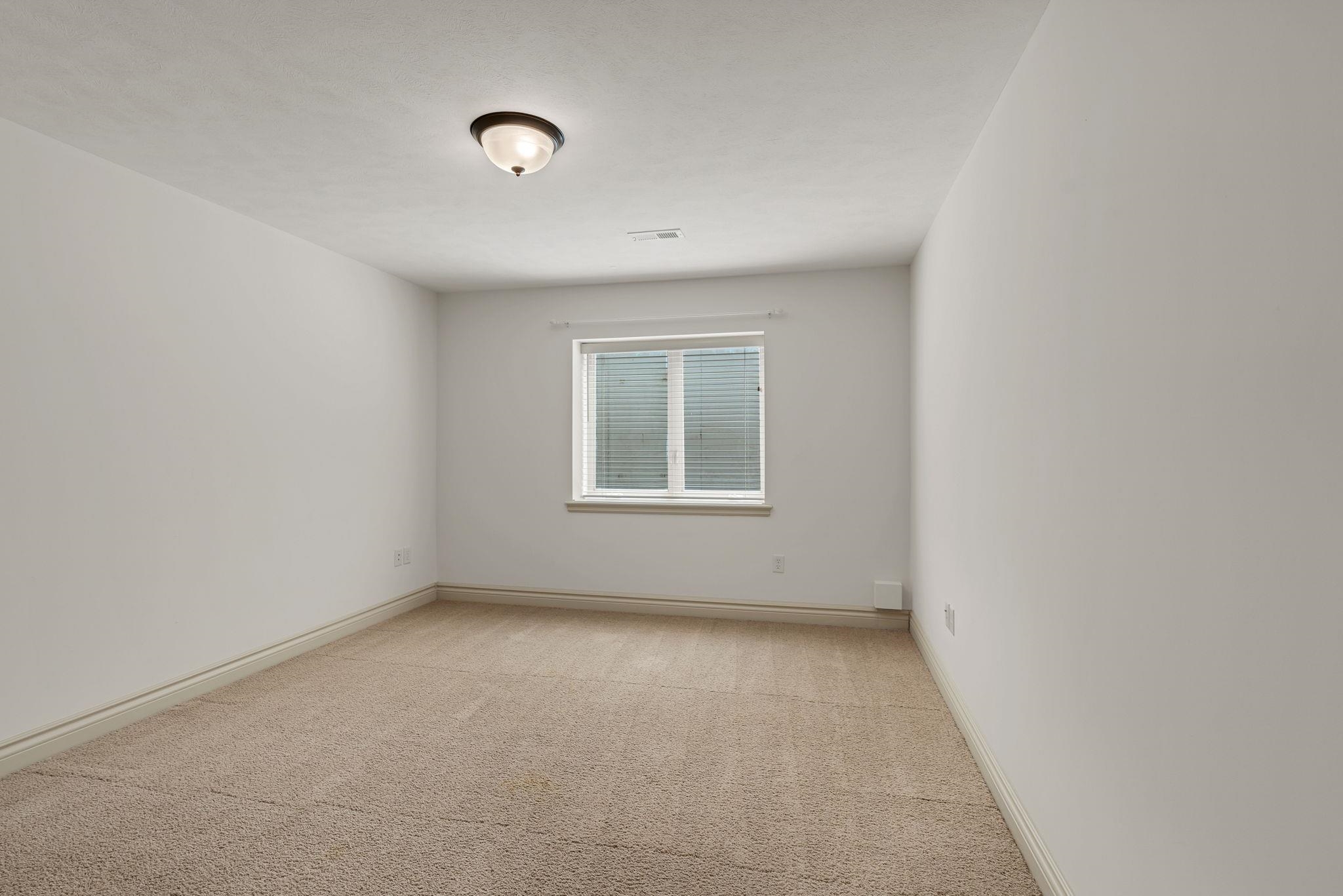 2014 N Paddock Green Ct Property Photo 33