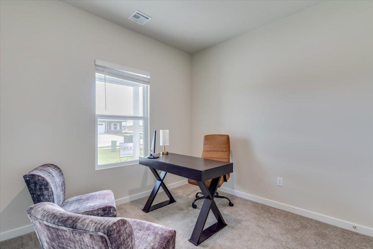 1799 W Redbud Lane Property Photo 16