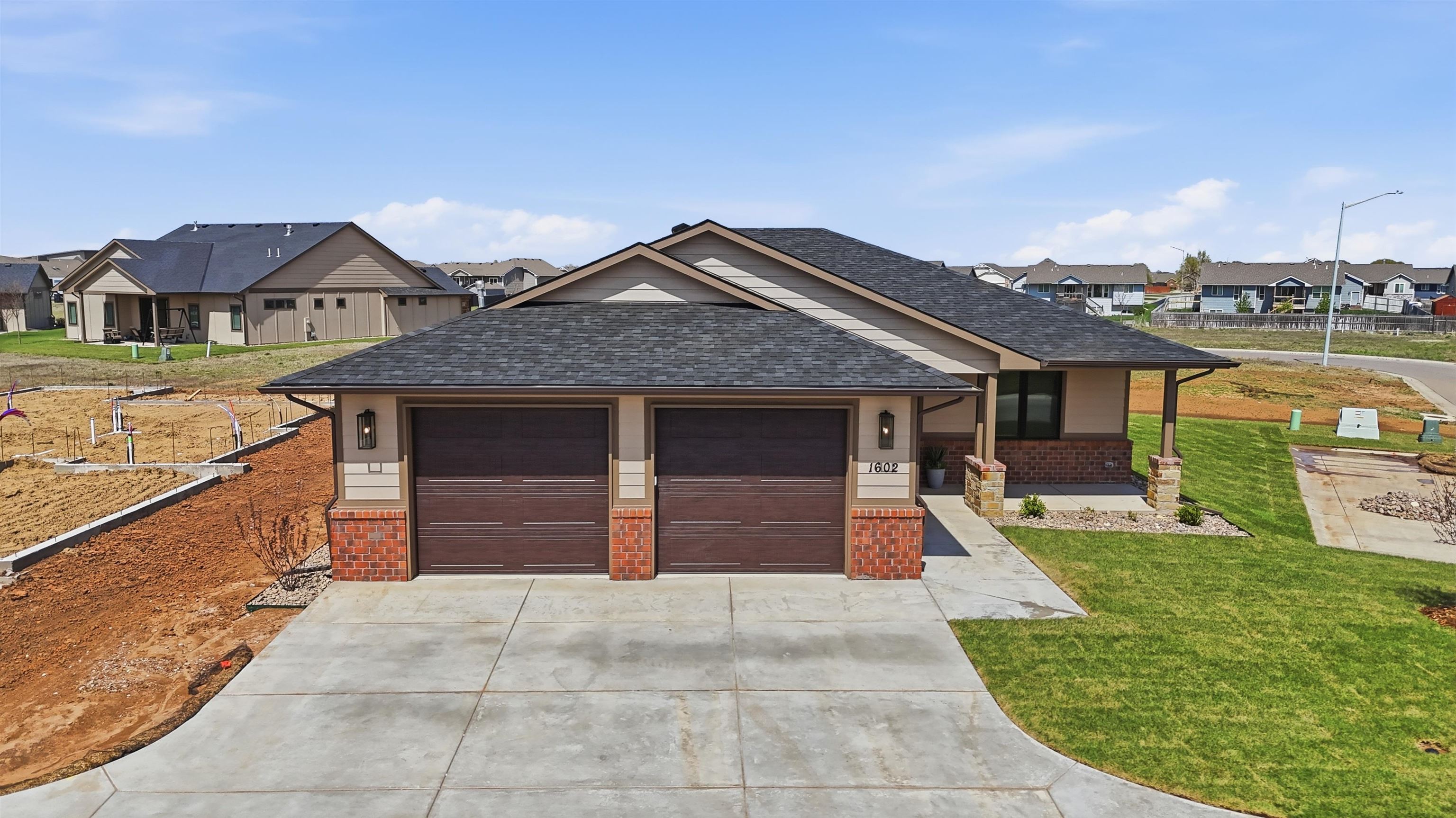 1602 S Dove Place Property Image