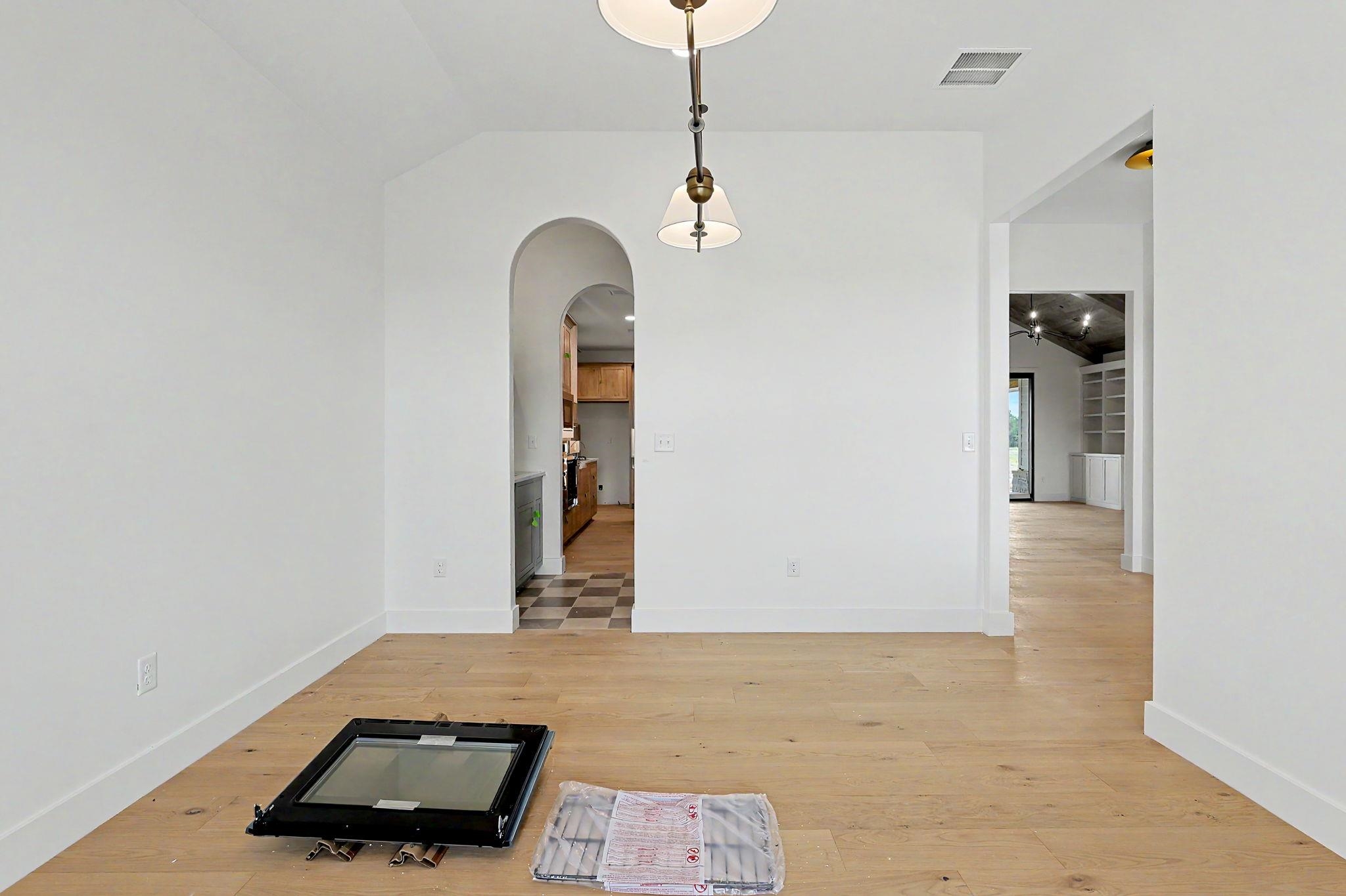 9040 N Isabelle St Property Photo 14