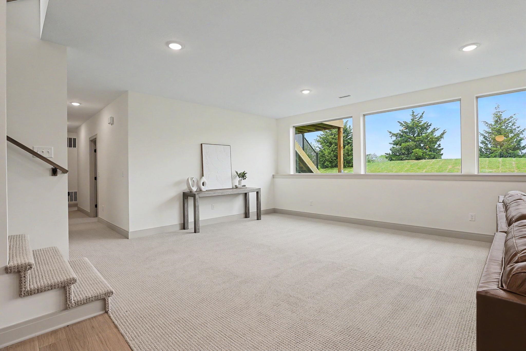 11416 Winston Circle Property Photo 32