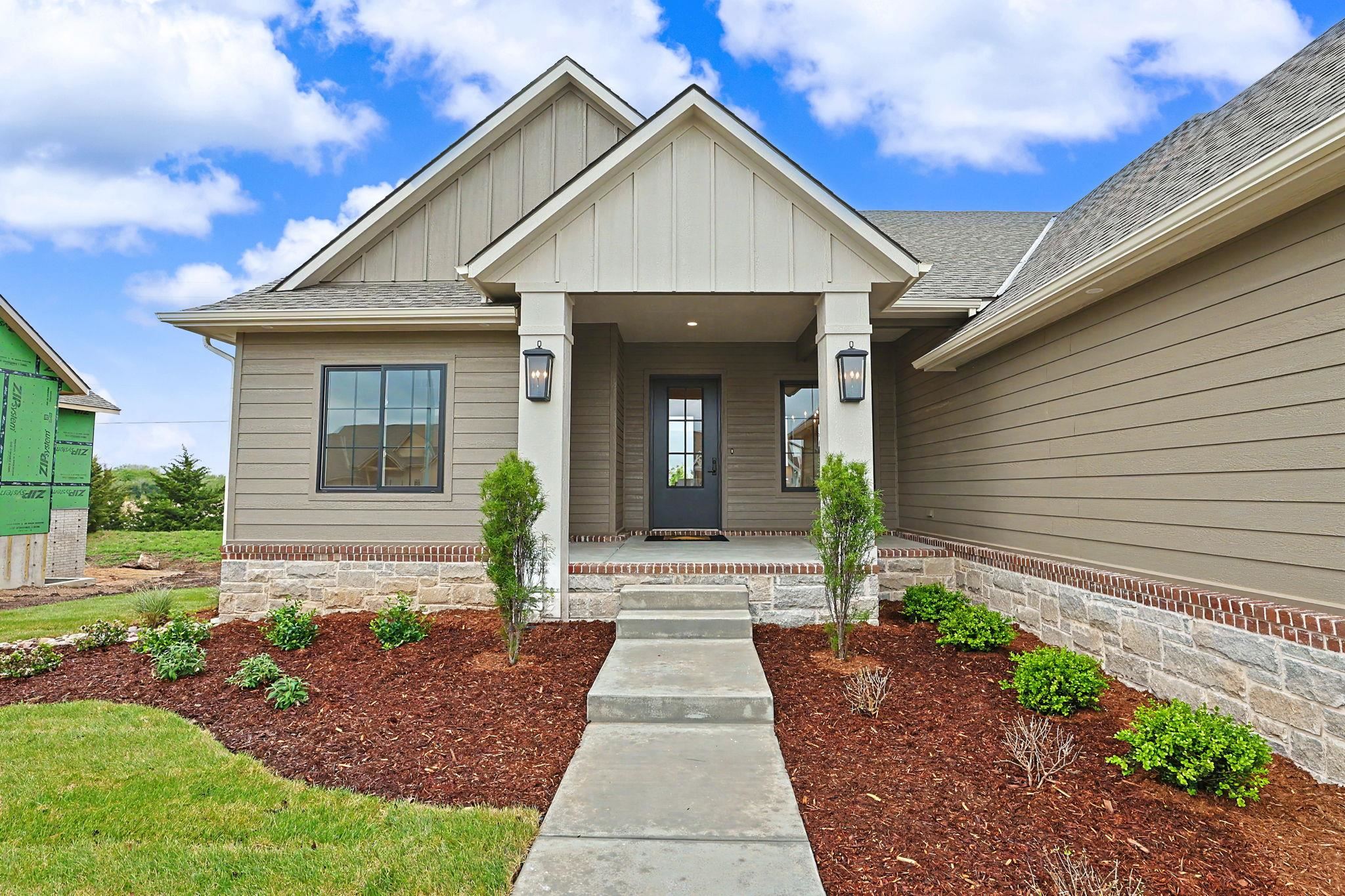 11412 Winston Circle Property Photo 2