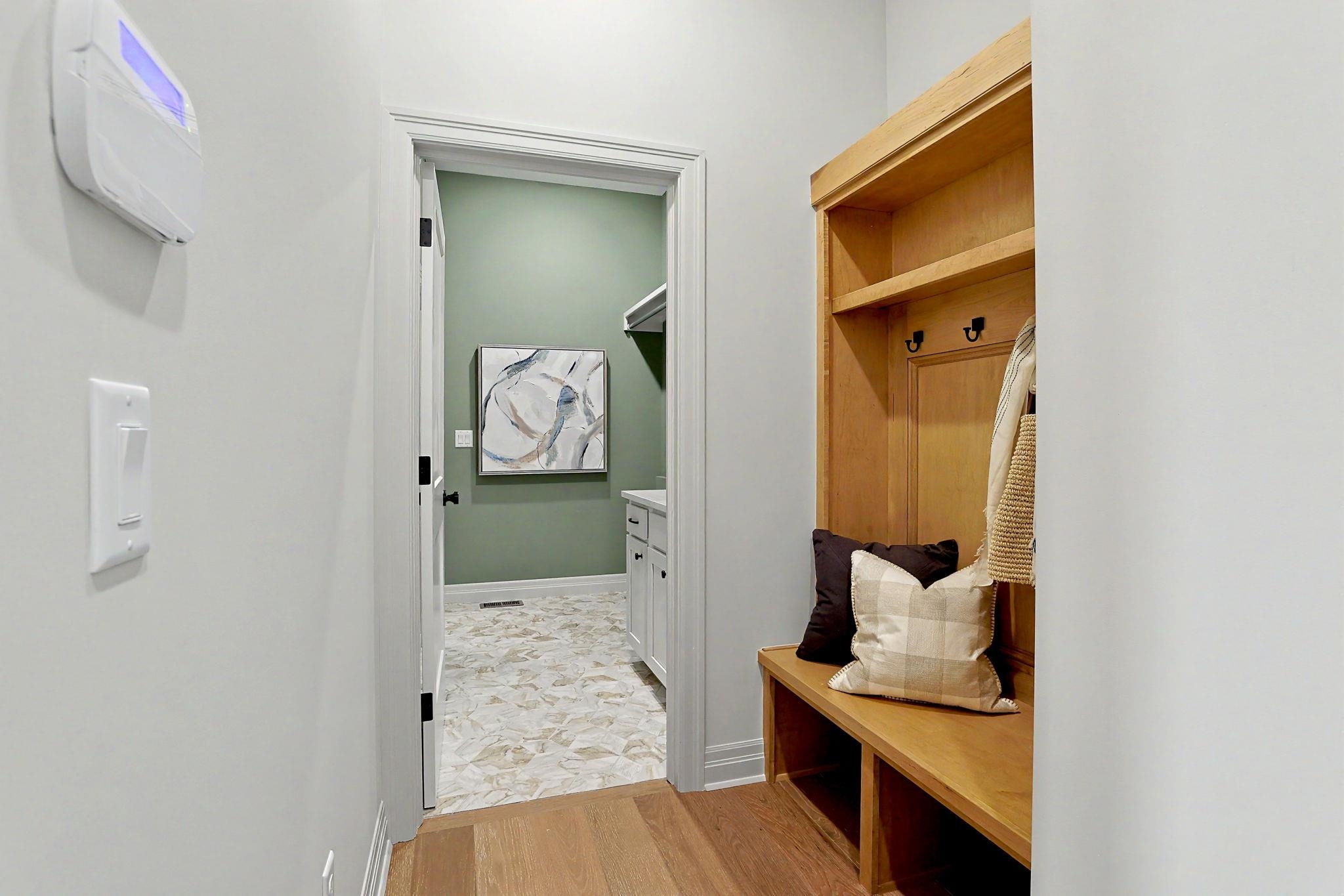 11412 Winston Circle Property Photo 16