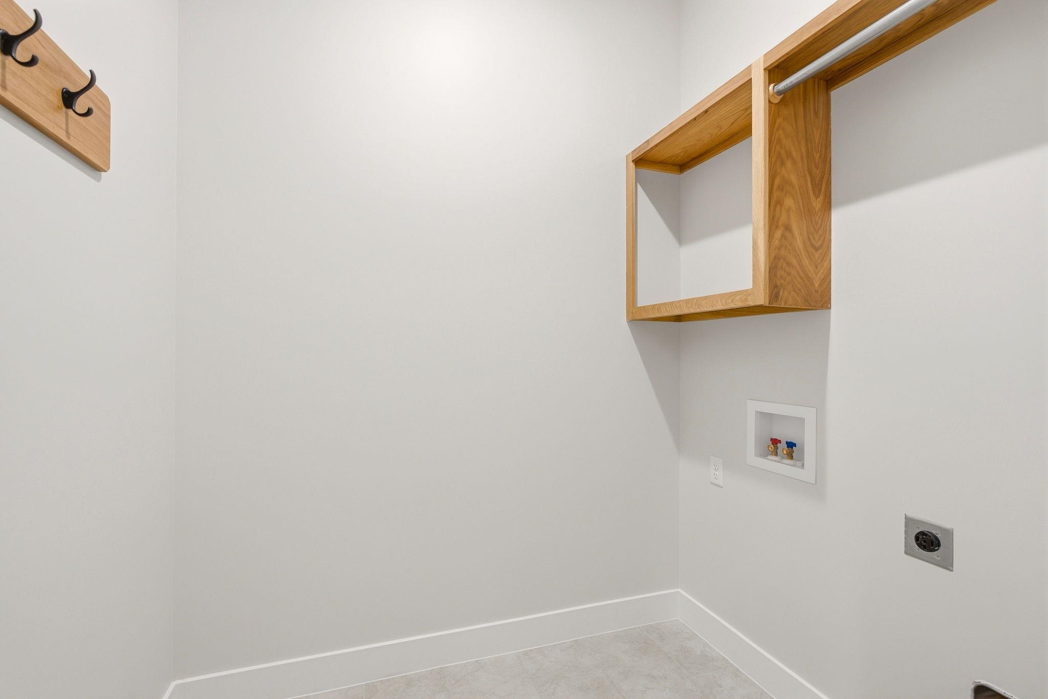 1007 S Brookside St Property Photo 25