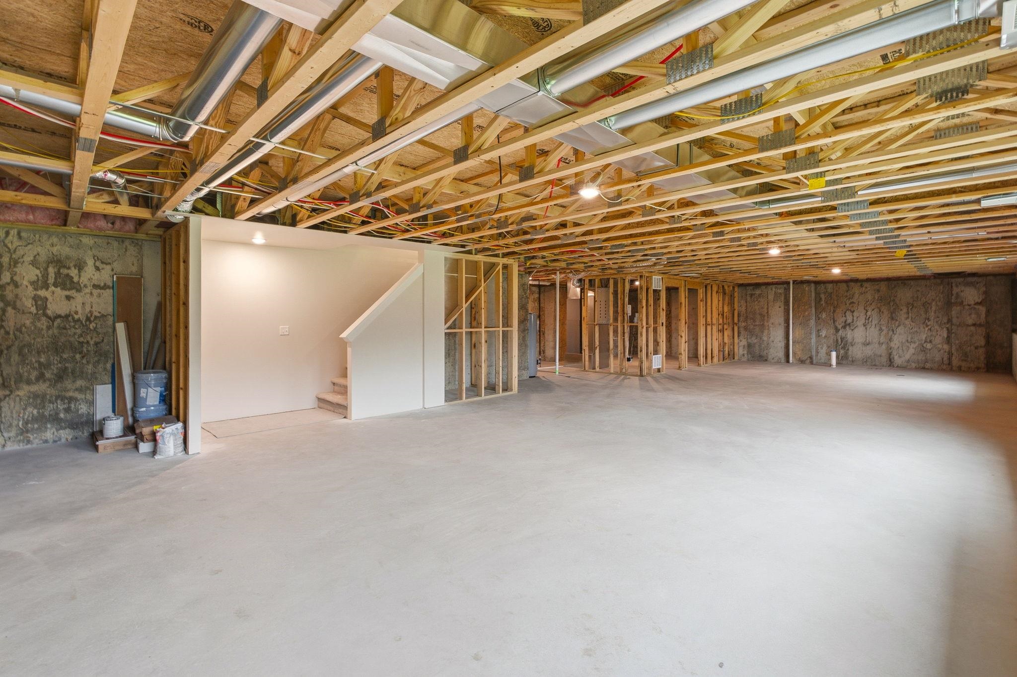 1007 S Brookside St Property Photo 28