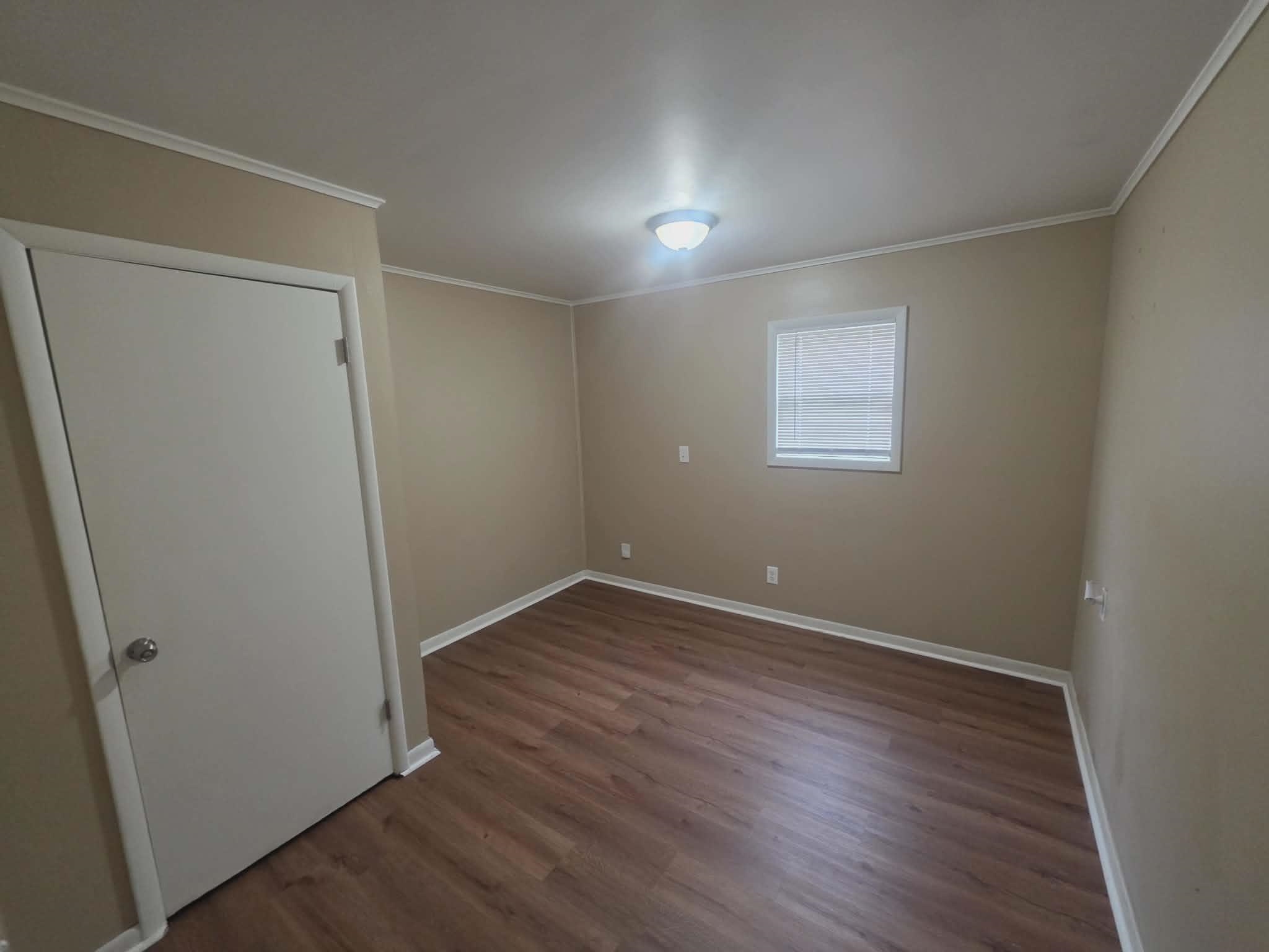814 N Clara St Property Photo 22
