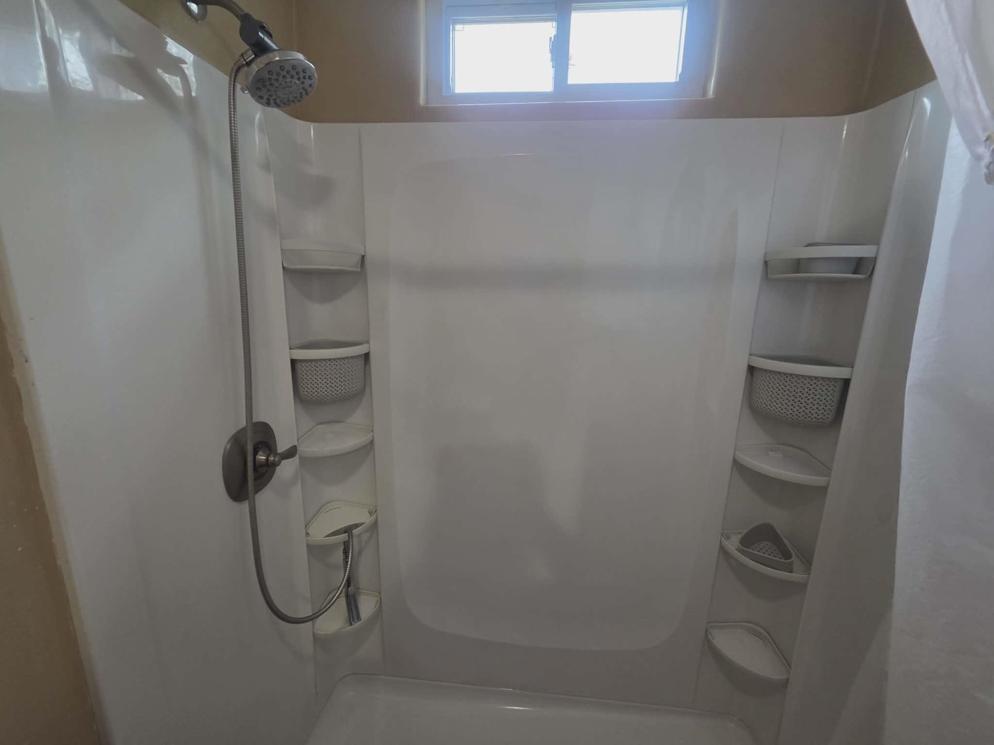 814 N Clara St Property Photo 25