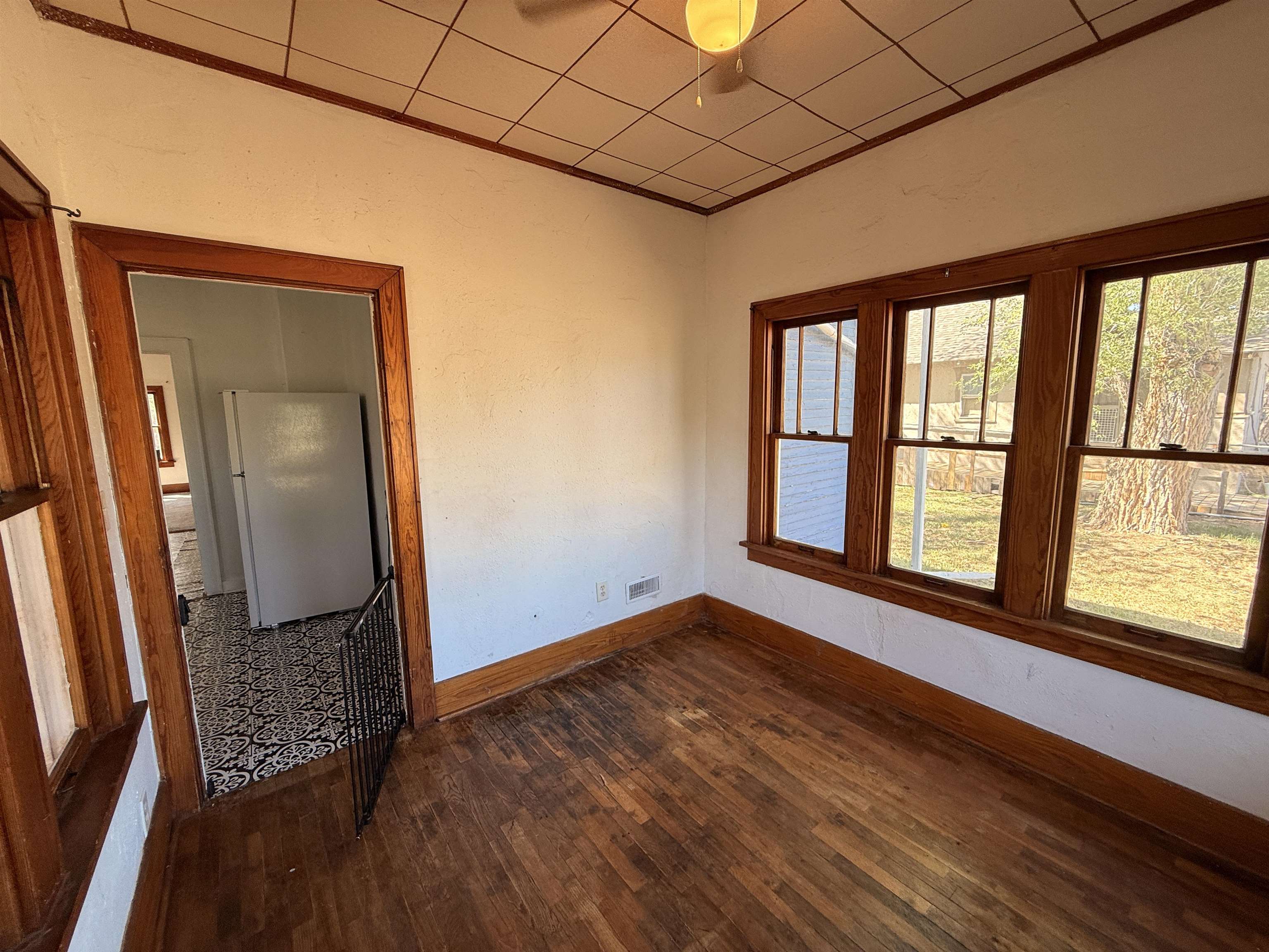 617 N Bluff Ave Property Photo 21