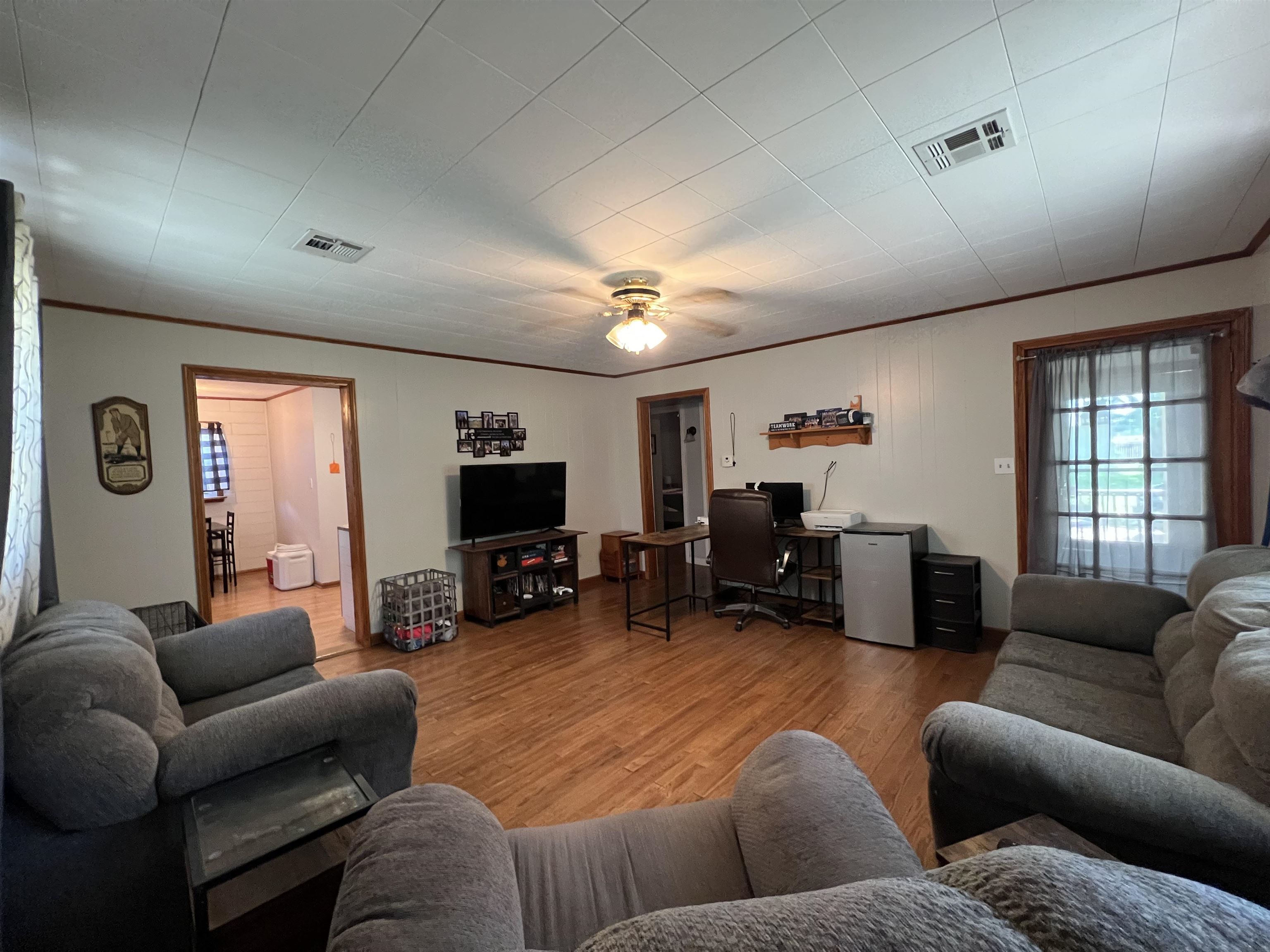 2016 Loomis St Property Photo 6