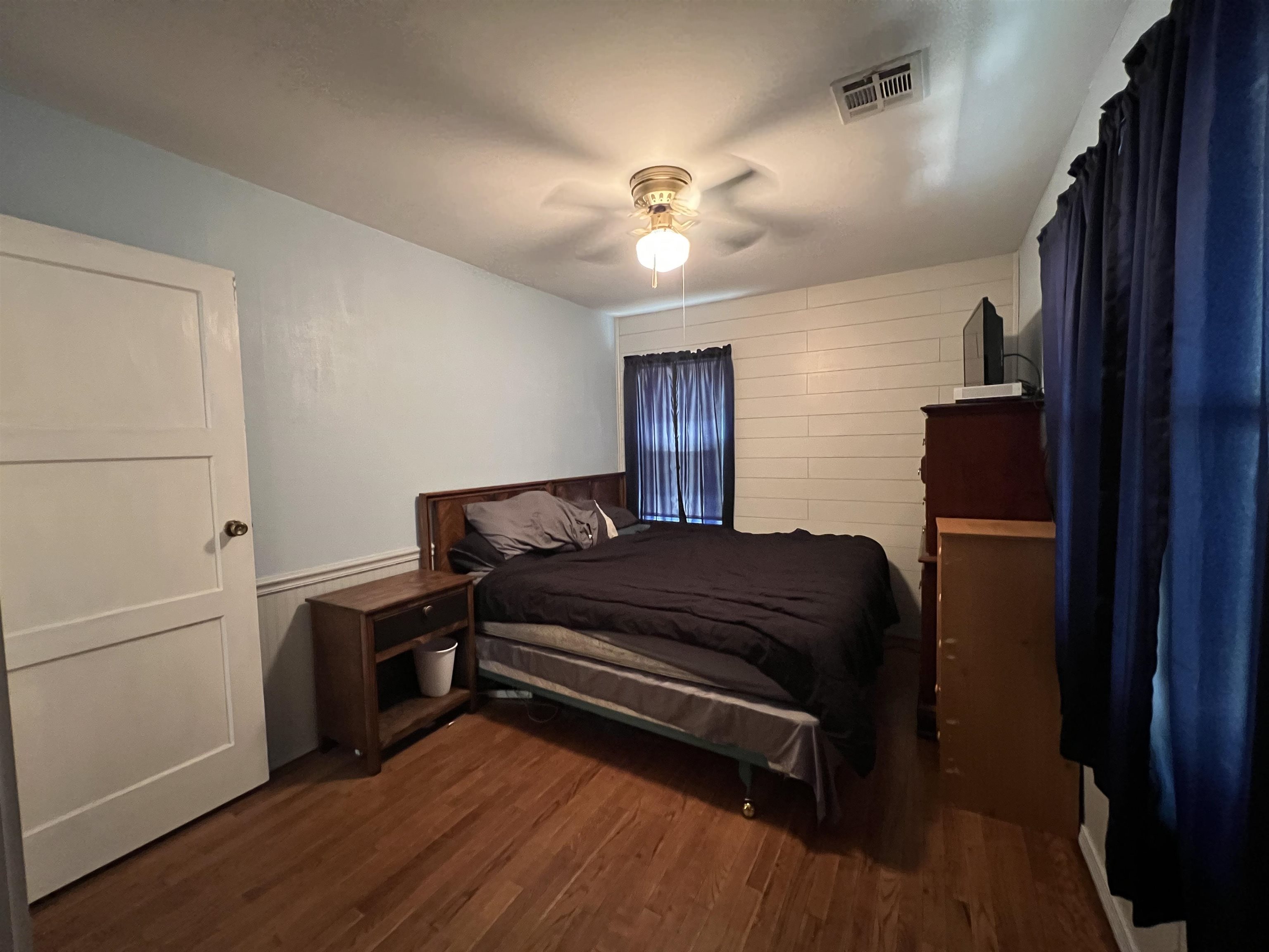2016 Loomis St Property Photo 15