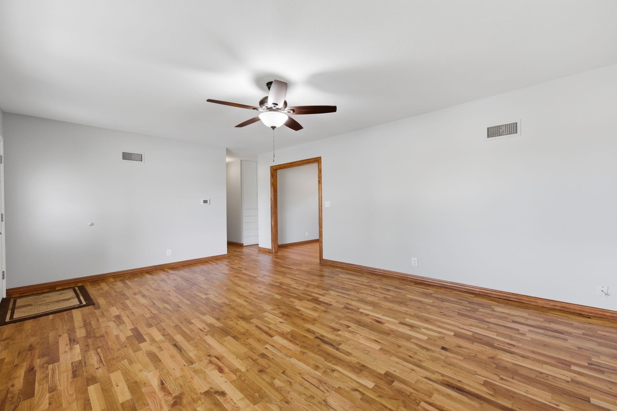 335 N Sherman St Property Photo 9