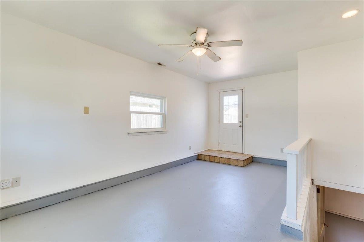 1126 S Lulu Ave Property Photo 24