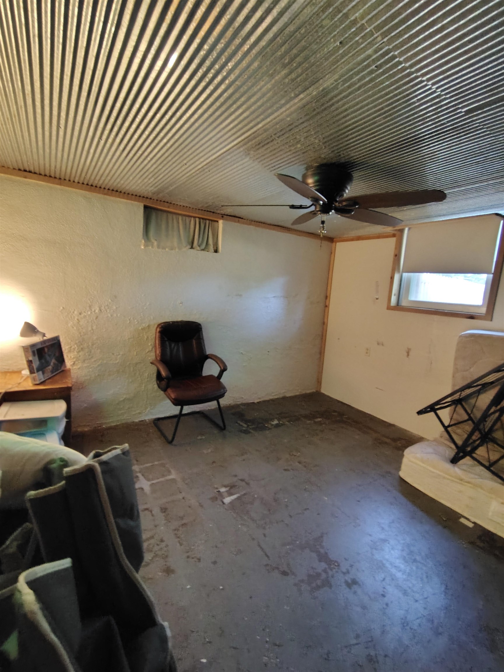 828 N Anthony Ave Property Photo 23