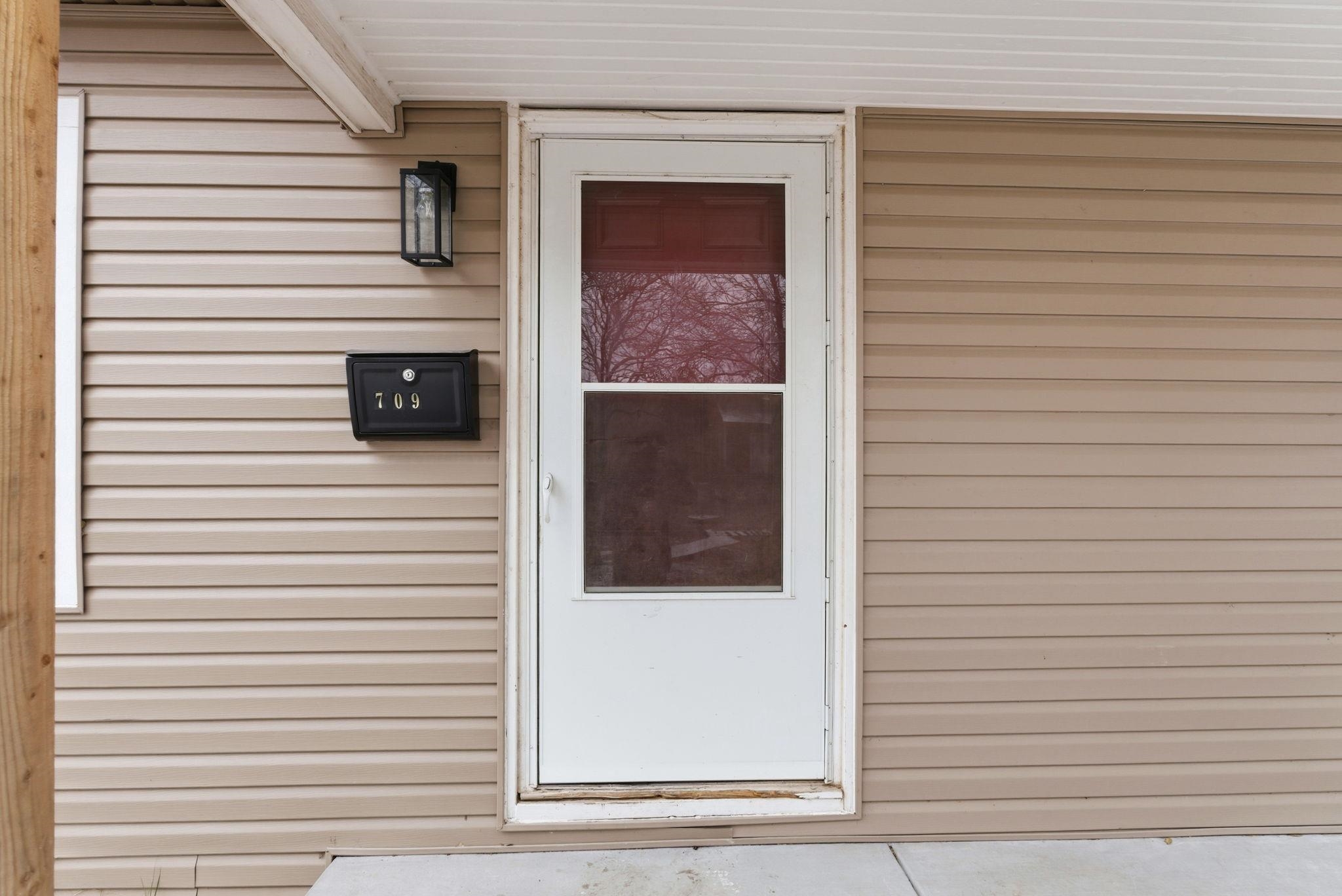 703 S Hydraulic Property Photo 31