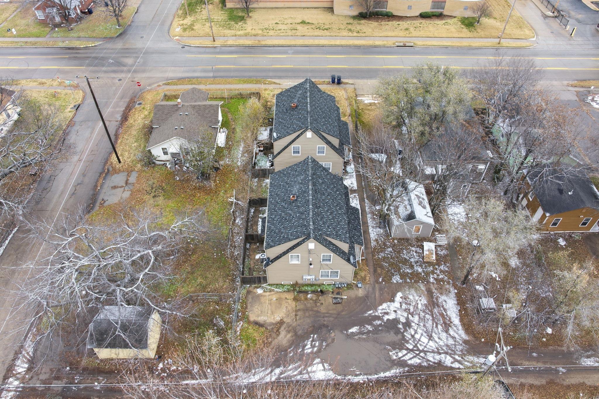 703 S Hydraulic Property Photo 35