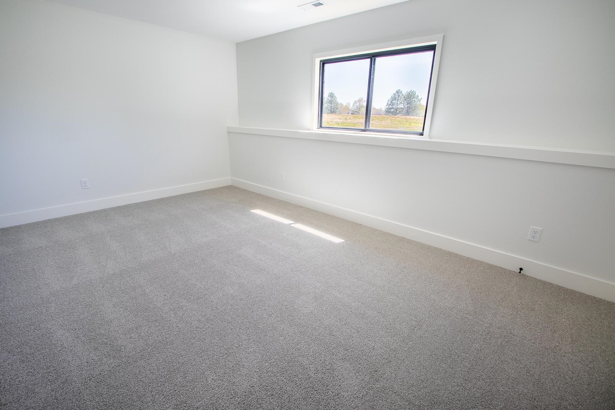 511 Glen Creek St Property Photo 24