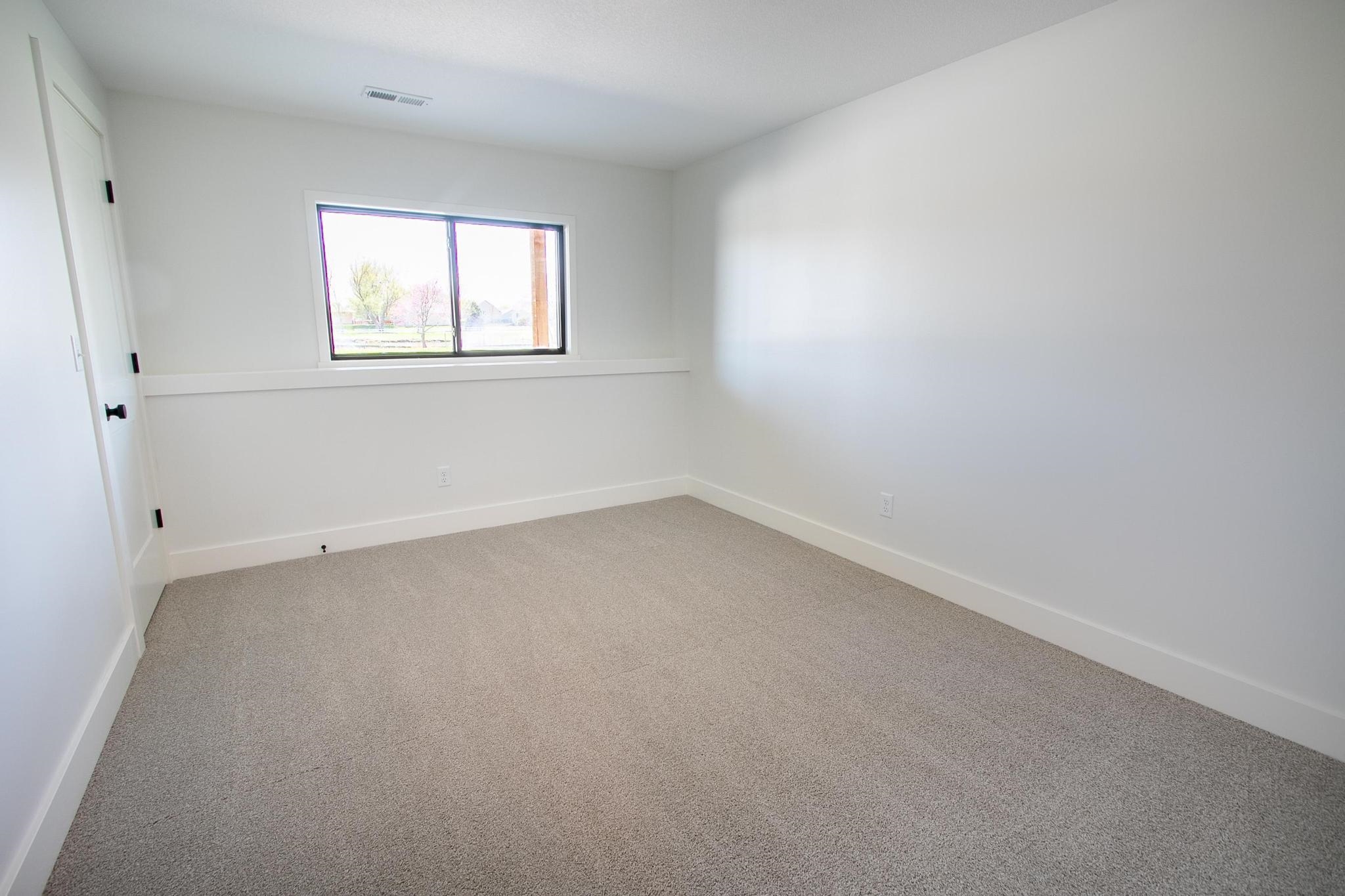 511 Glen Creek St Property Photo 27