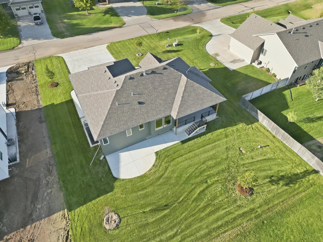 3414 N Deer Rdg Property Photo 4