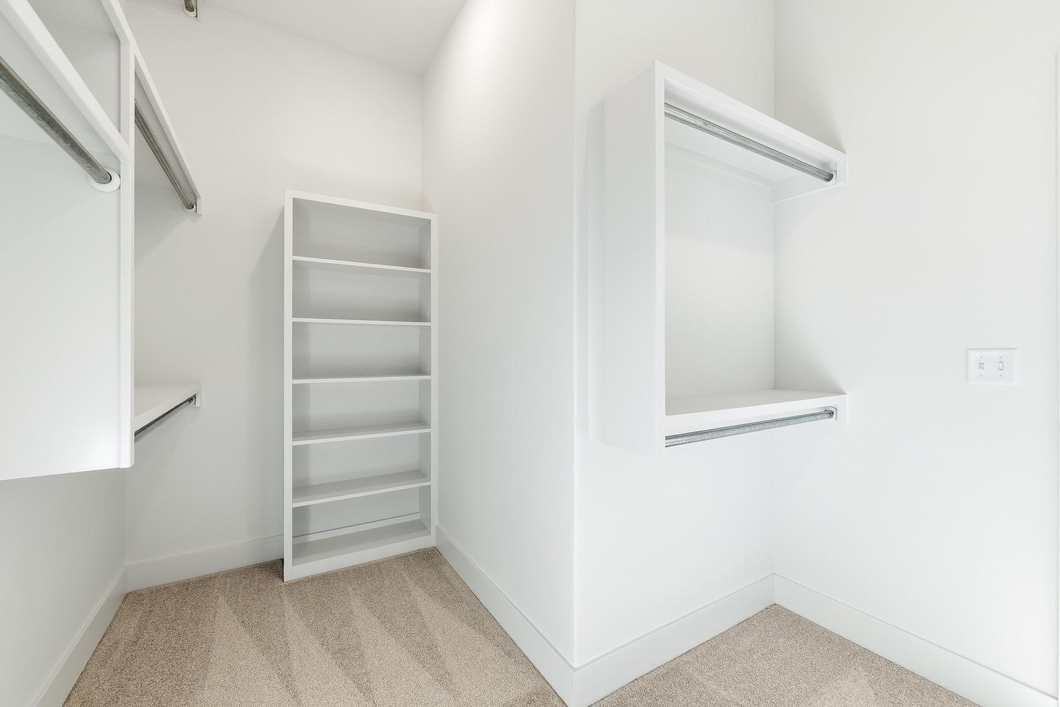 3414 N Deer Rdg Property Photo 18
